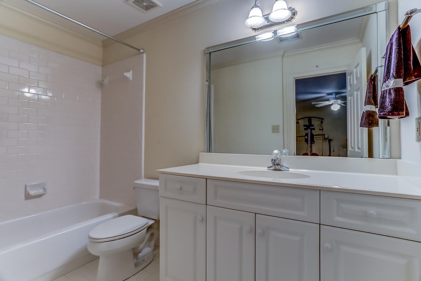 1429 WOLF BEND RD