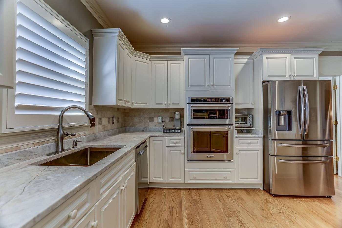 1429 WOLF BEND RD