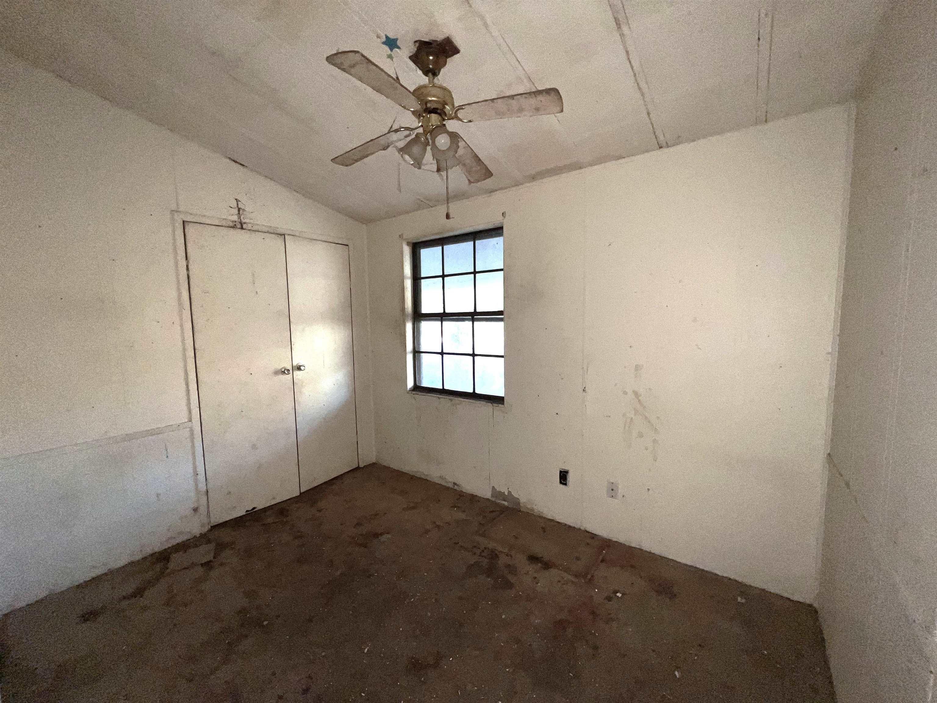 1820 INDIAN CREEK RD