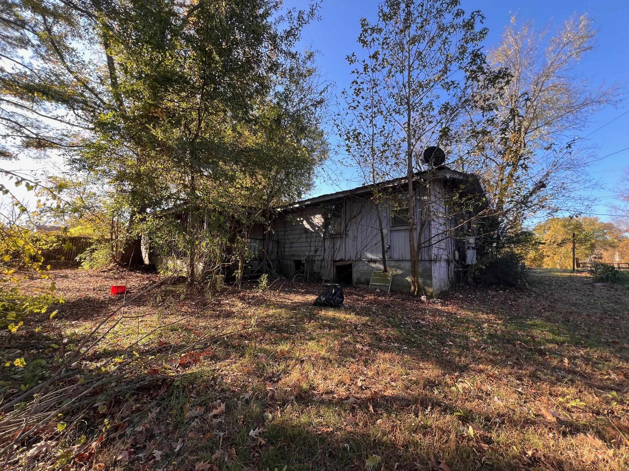 1820 INDIAN CREEK RD