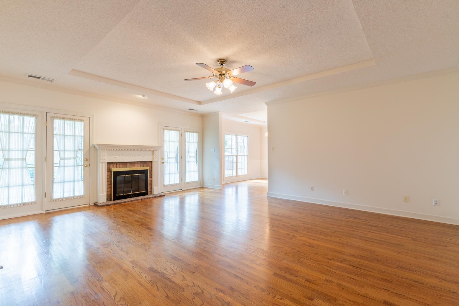 5359 S PAVILION GREEN DR