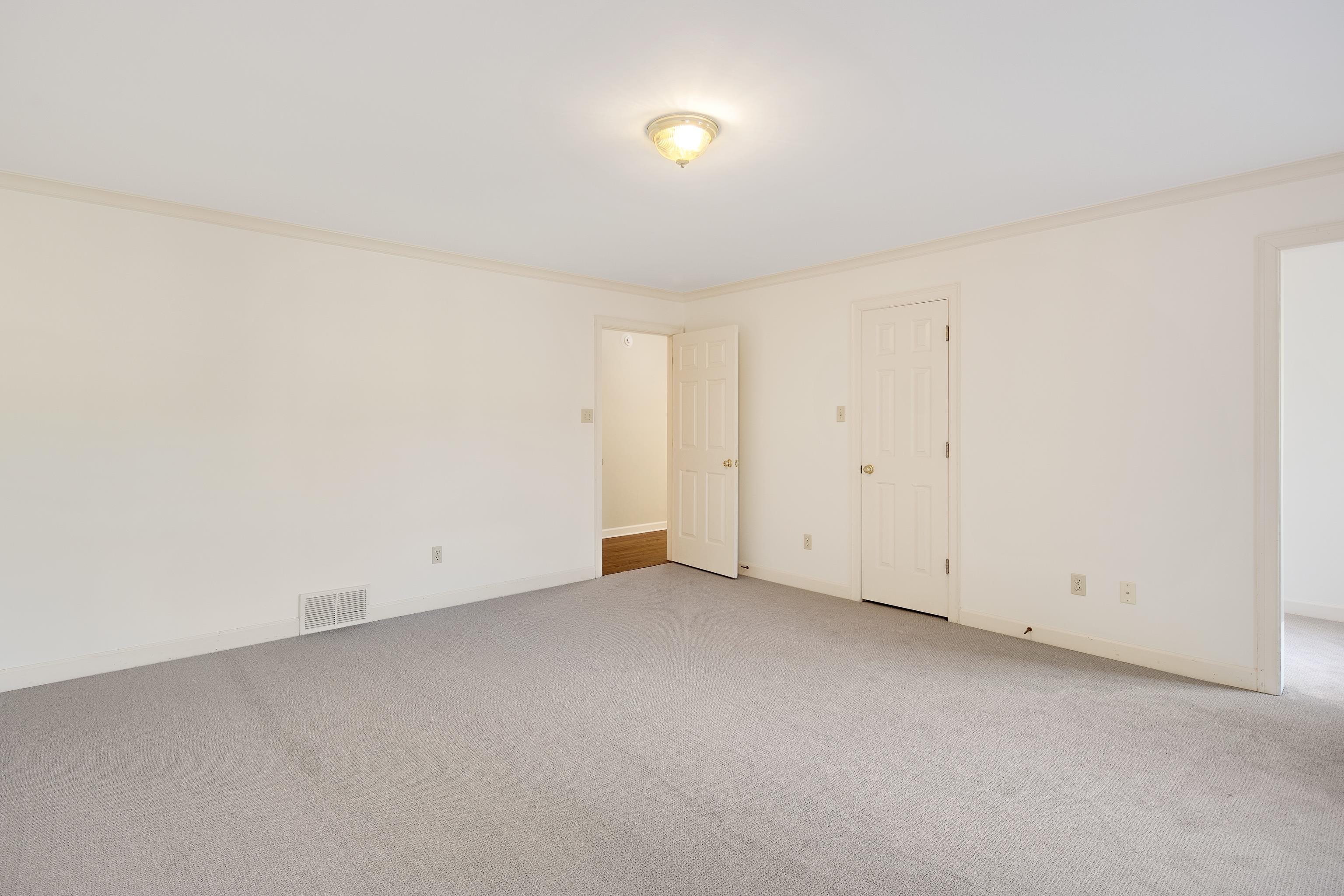 1765 CHAPEL CREEK CV