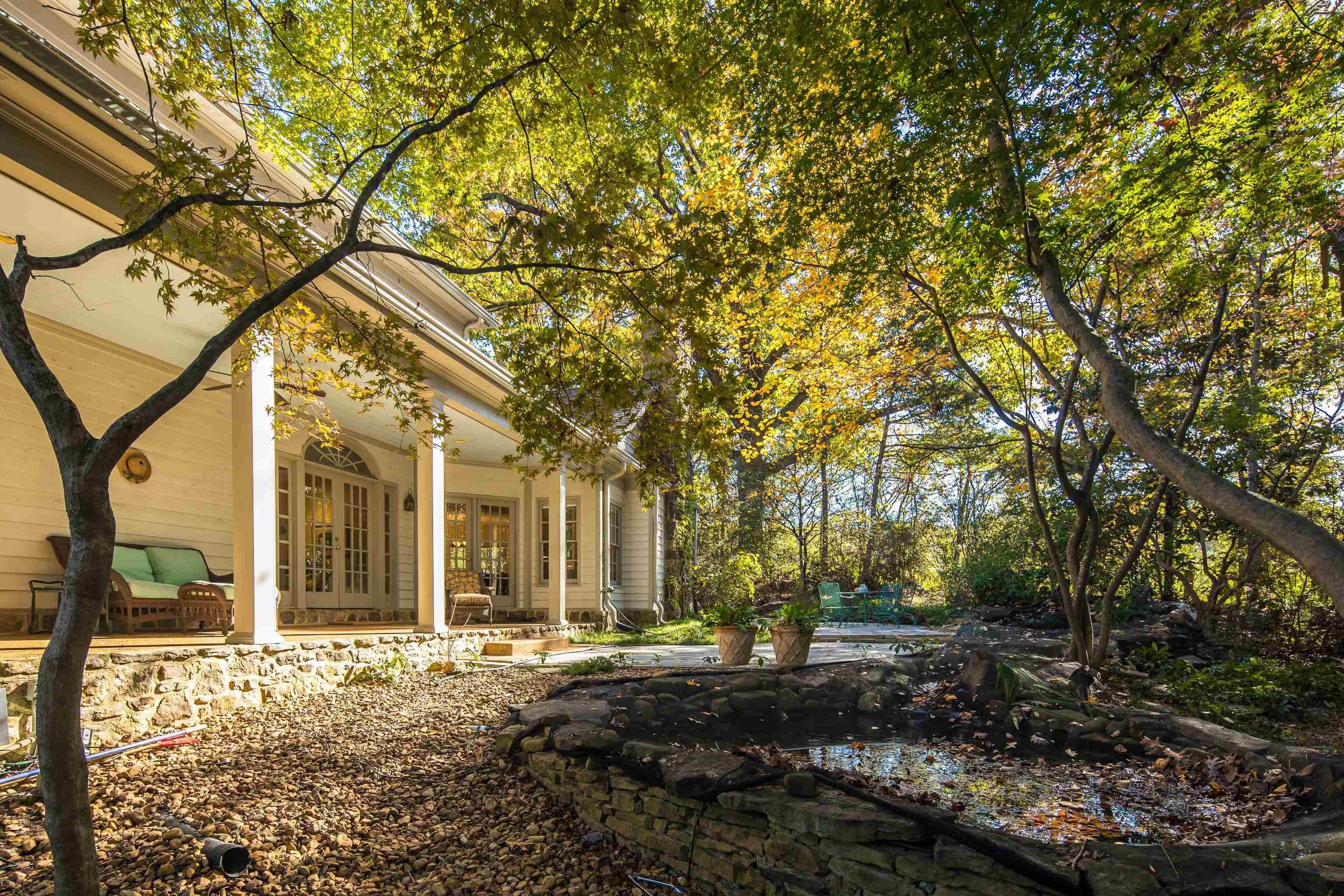 1765 CHAPEL CREEK CV