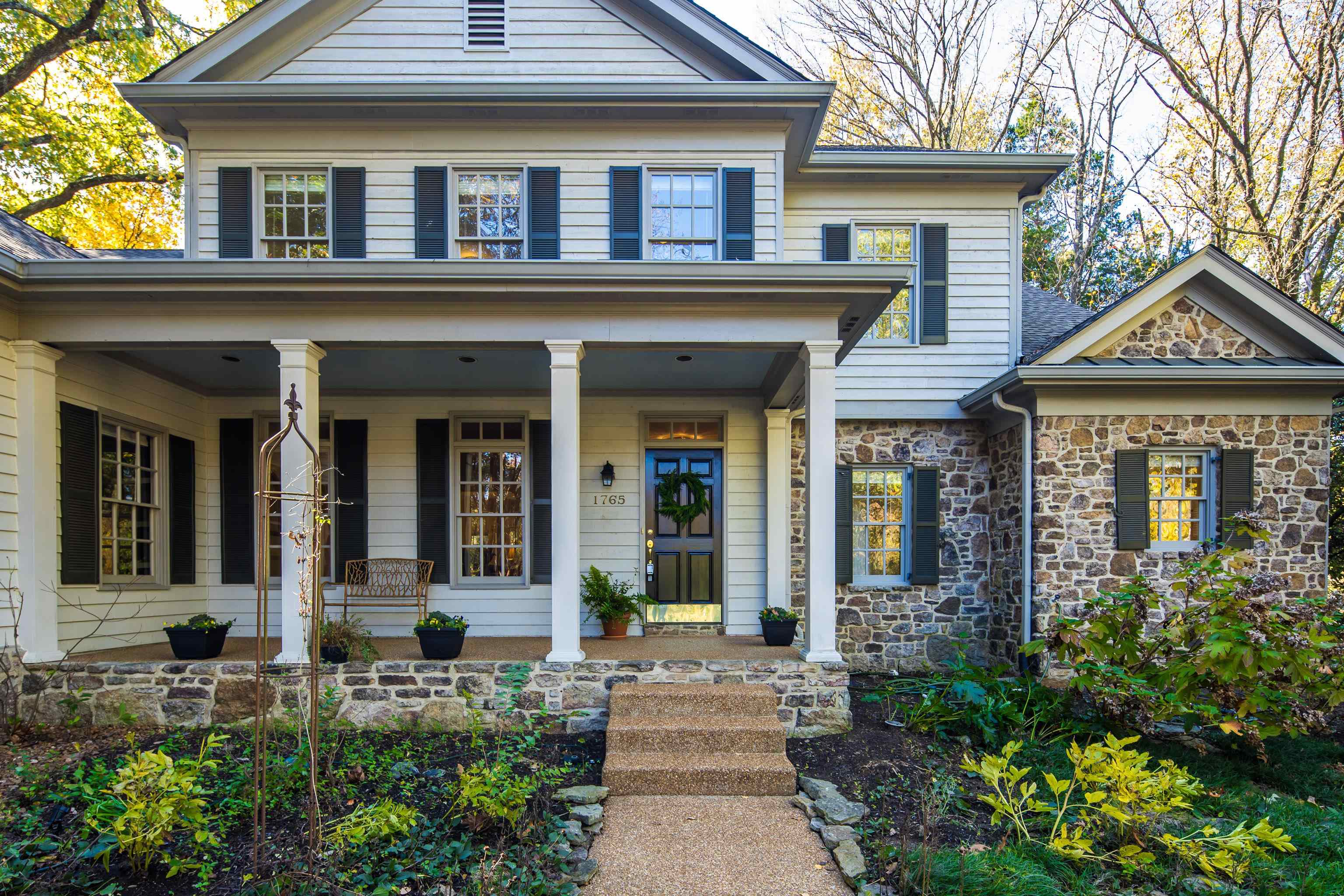 1765 CHAPEL CREEK CV