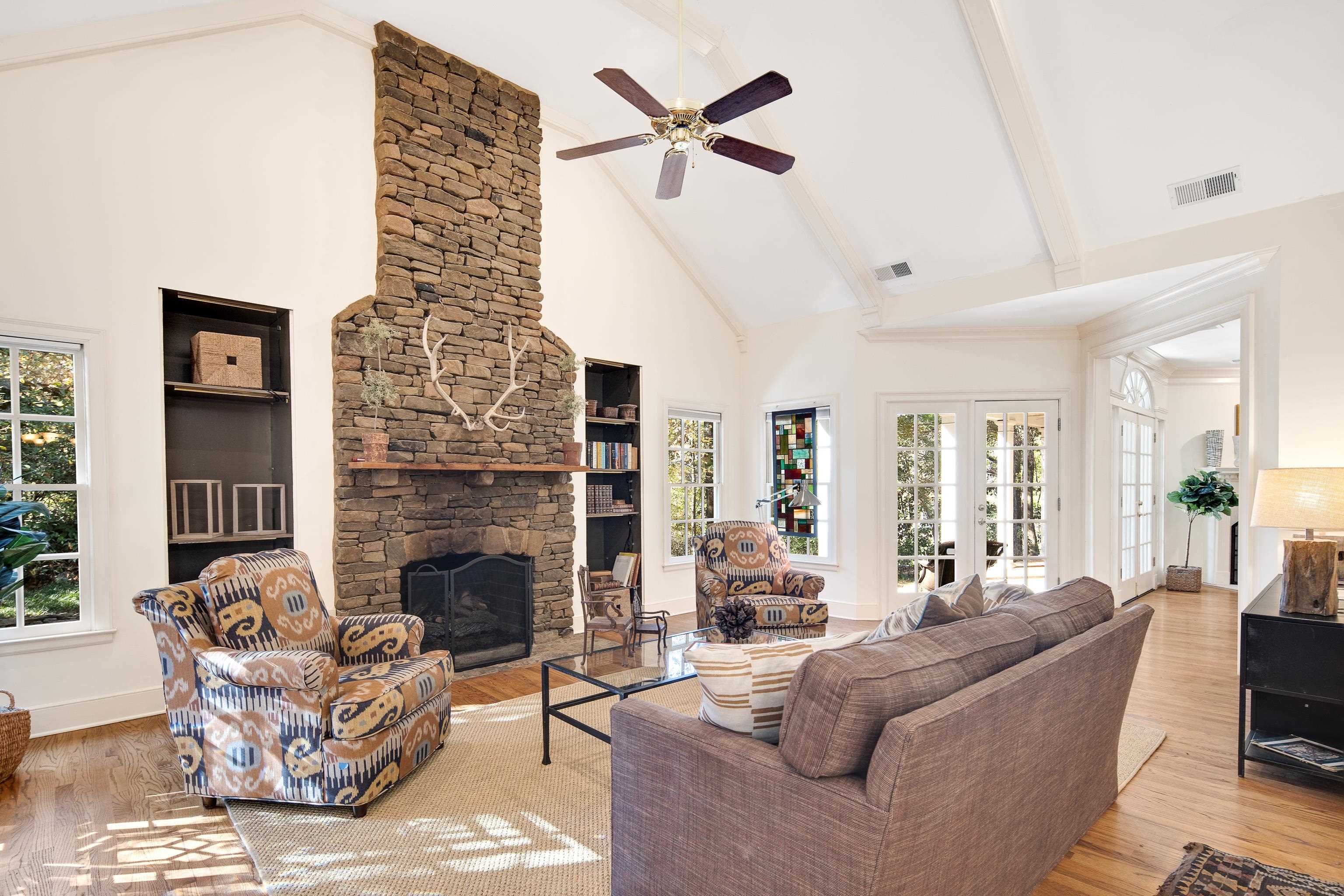 1765 CHAPEL CREEK CV