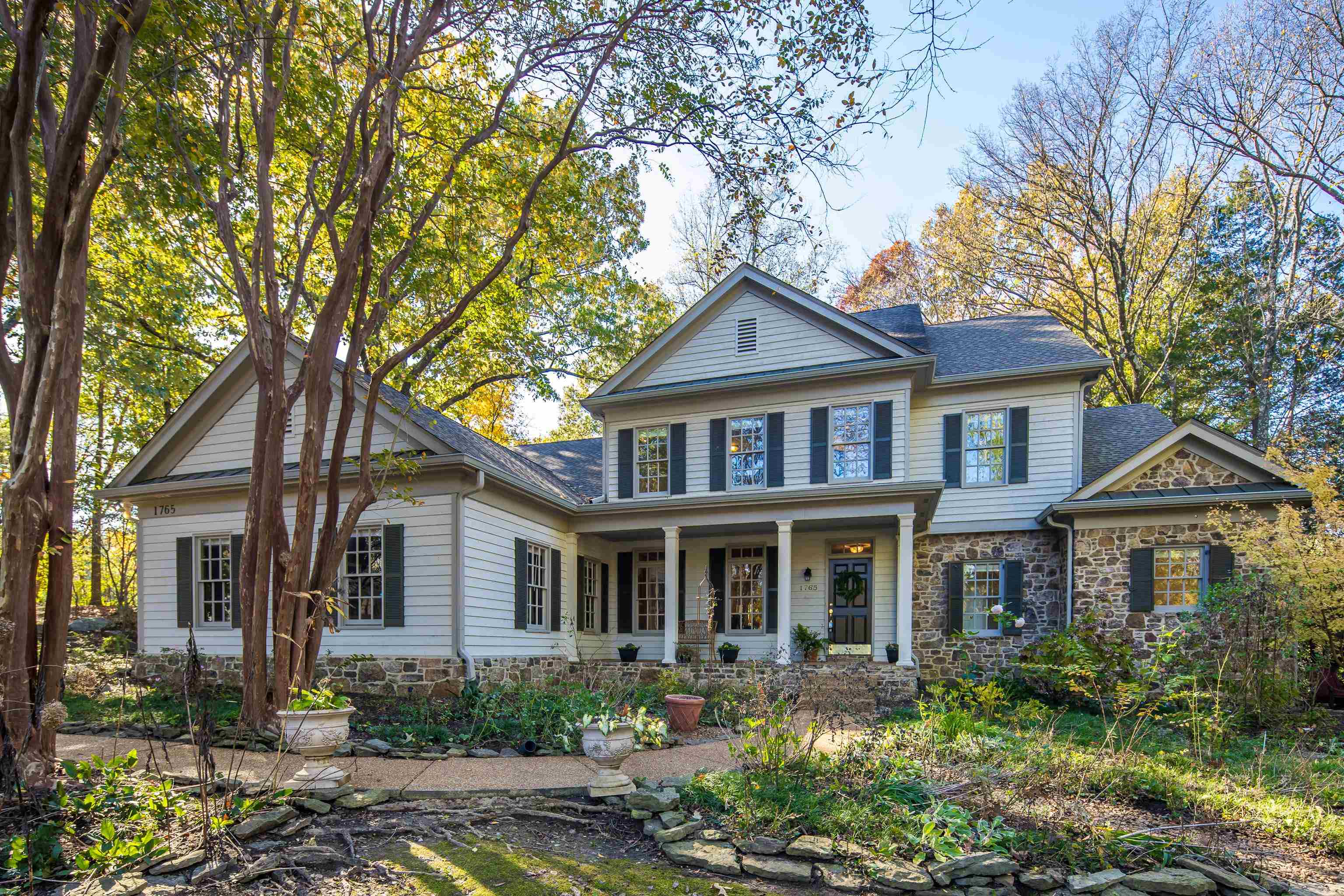 1765 CHAPEL CREEK CV