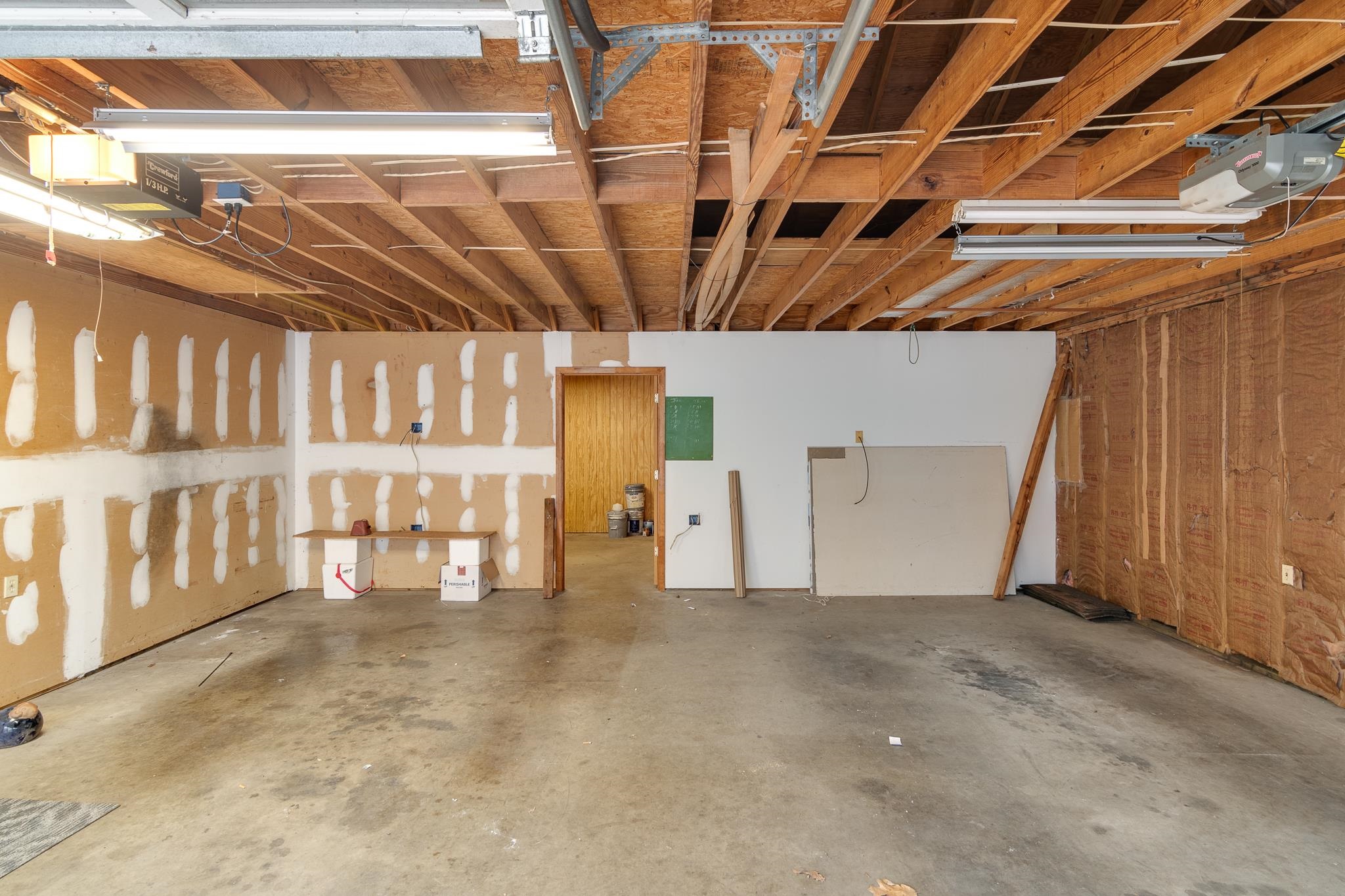 1300 W CRESTWOOD DR