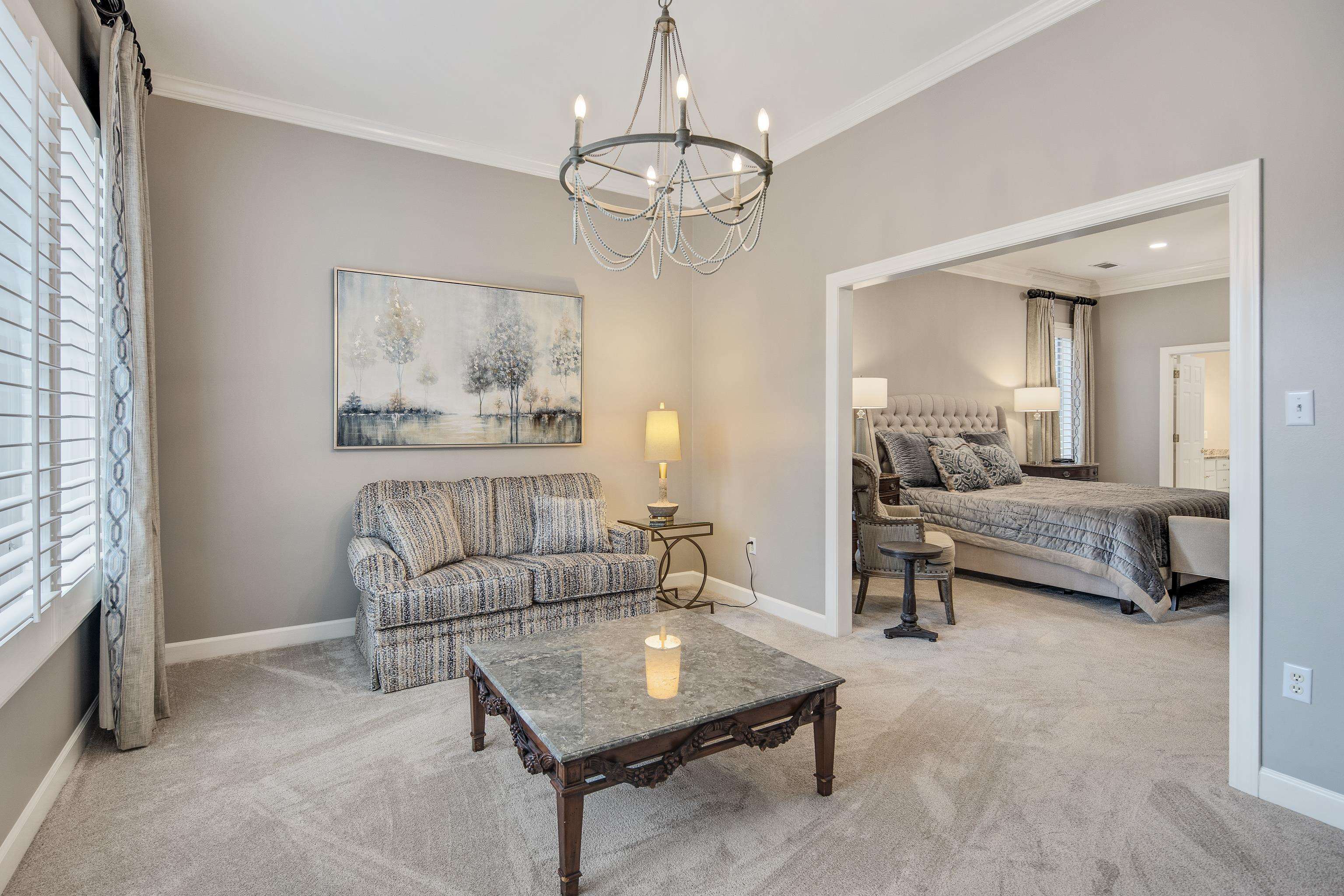 9279 INGLESIDE FARM RD S