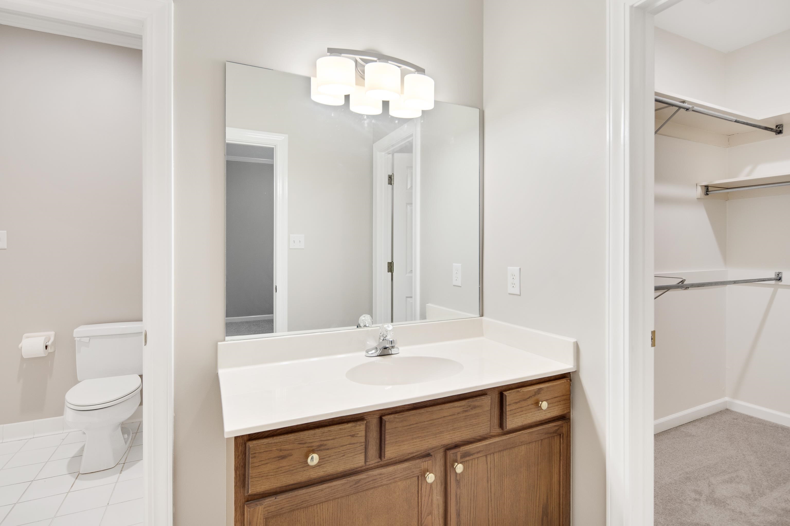 9279 INGLESIDE FARM RD S