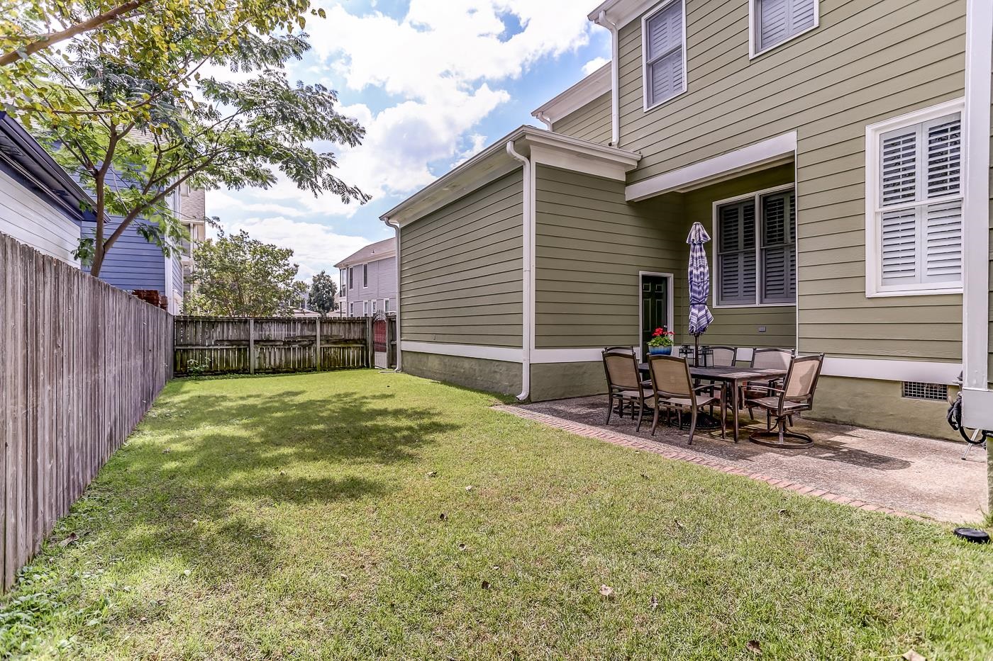 143 HARBOR POINT LN