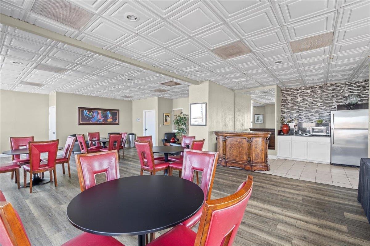 109 N MAIN ST Unit: 705