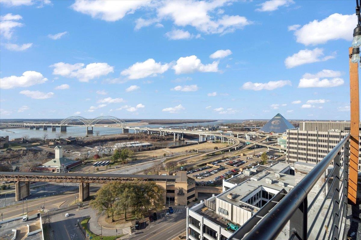 109 N MAIN ST Unit: 705