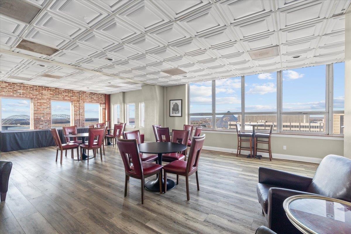 109 N MAIN ST Unit: 705