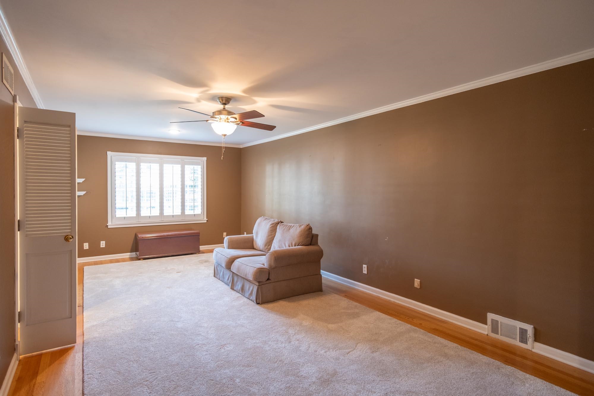 6737 HICKORY CREST CV