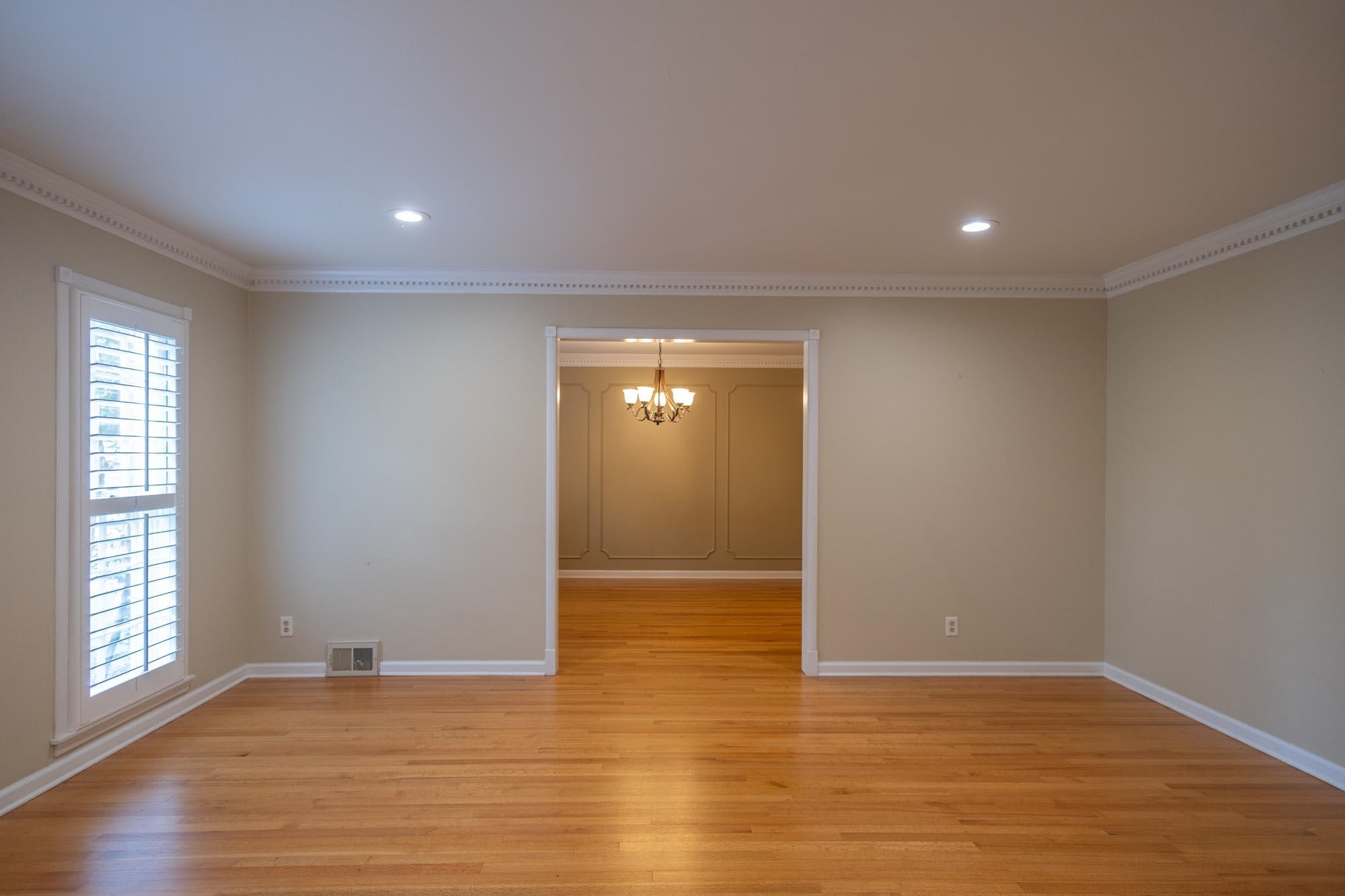 6737 HICKORY CREST CV