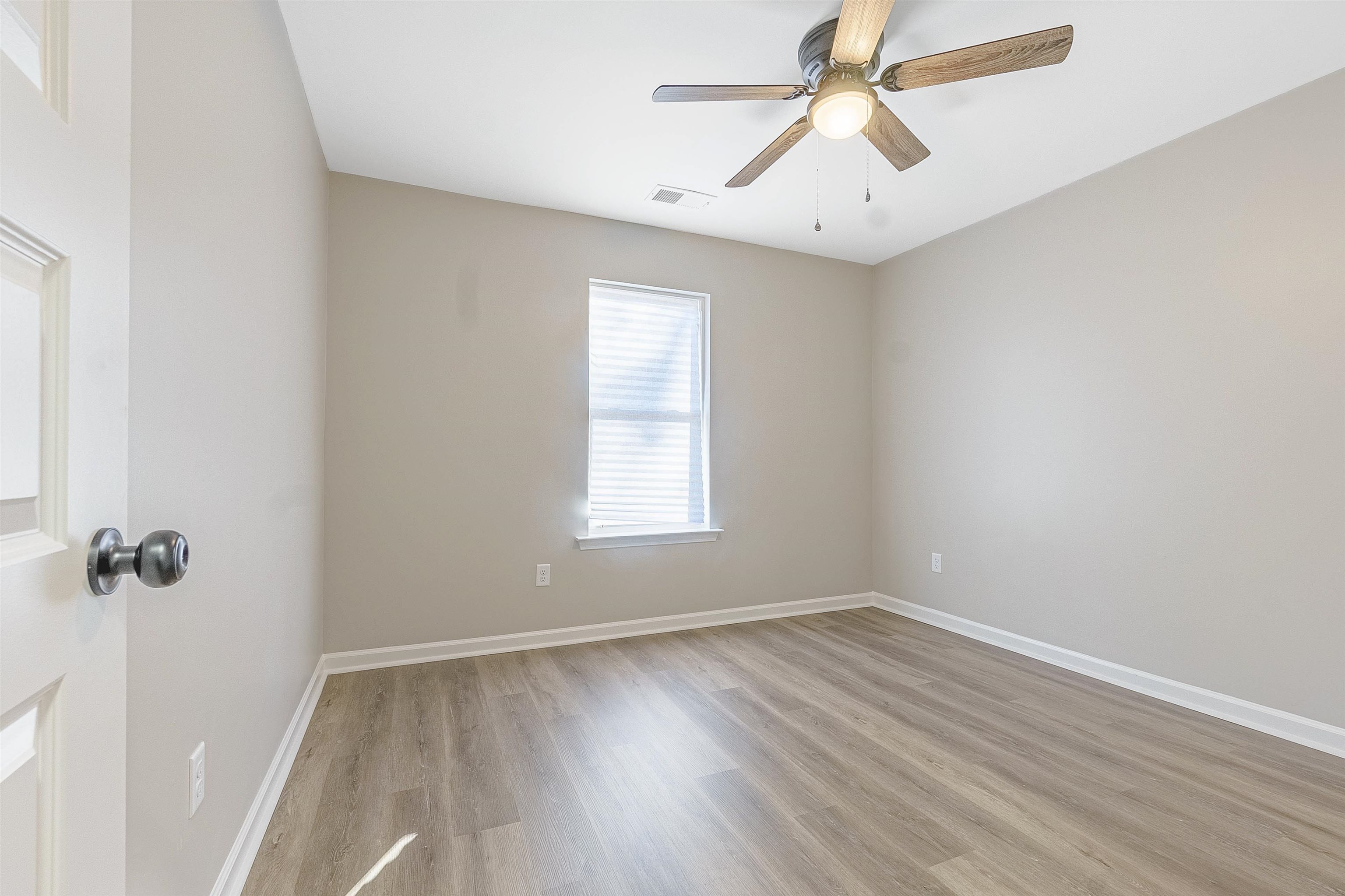 3128 DOUGLASS AVE