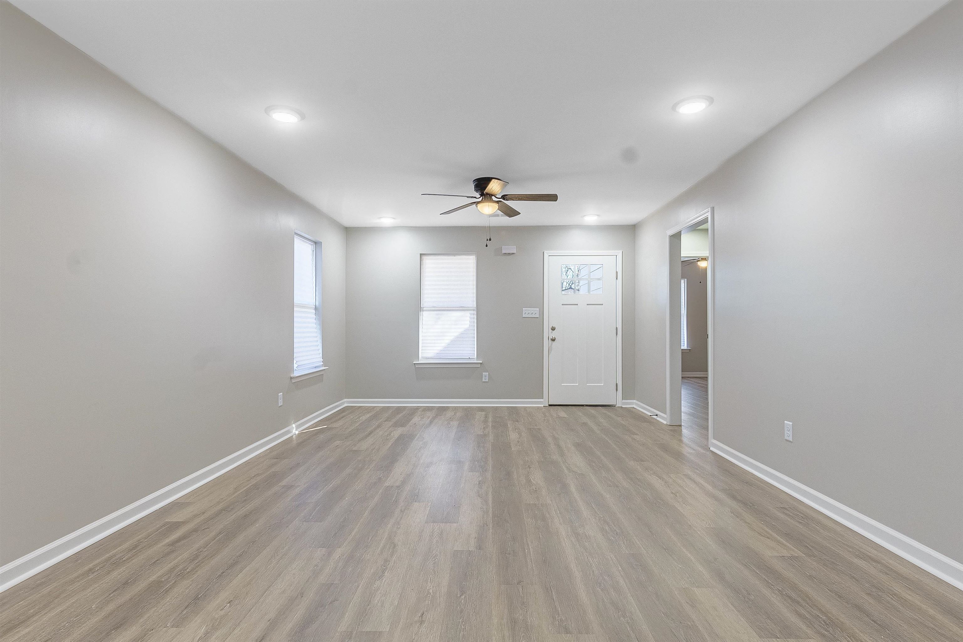 3128 DOUGLASS AVE