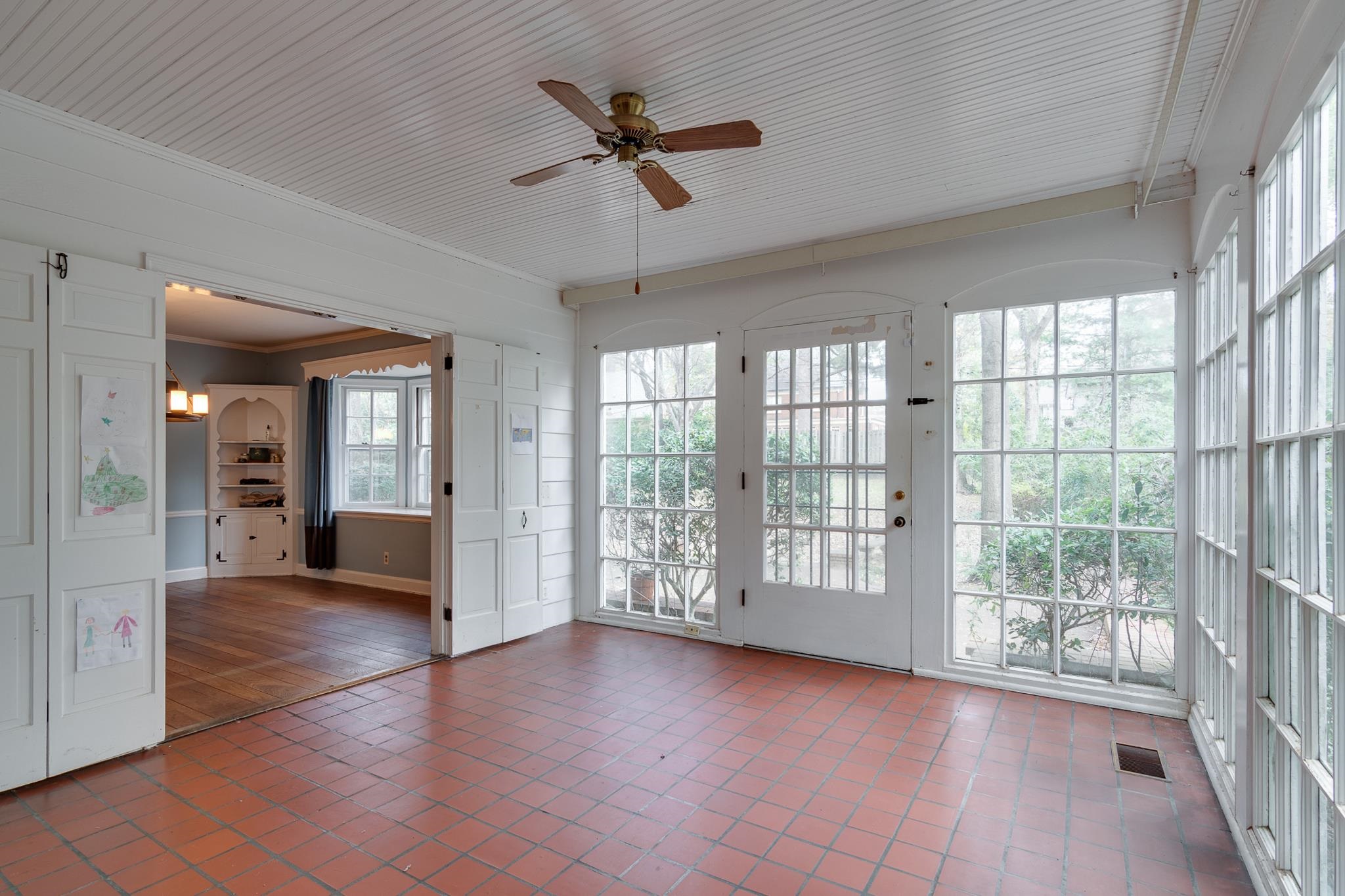676 CENTER DR