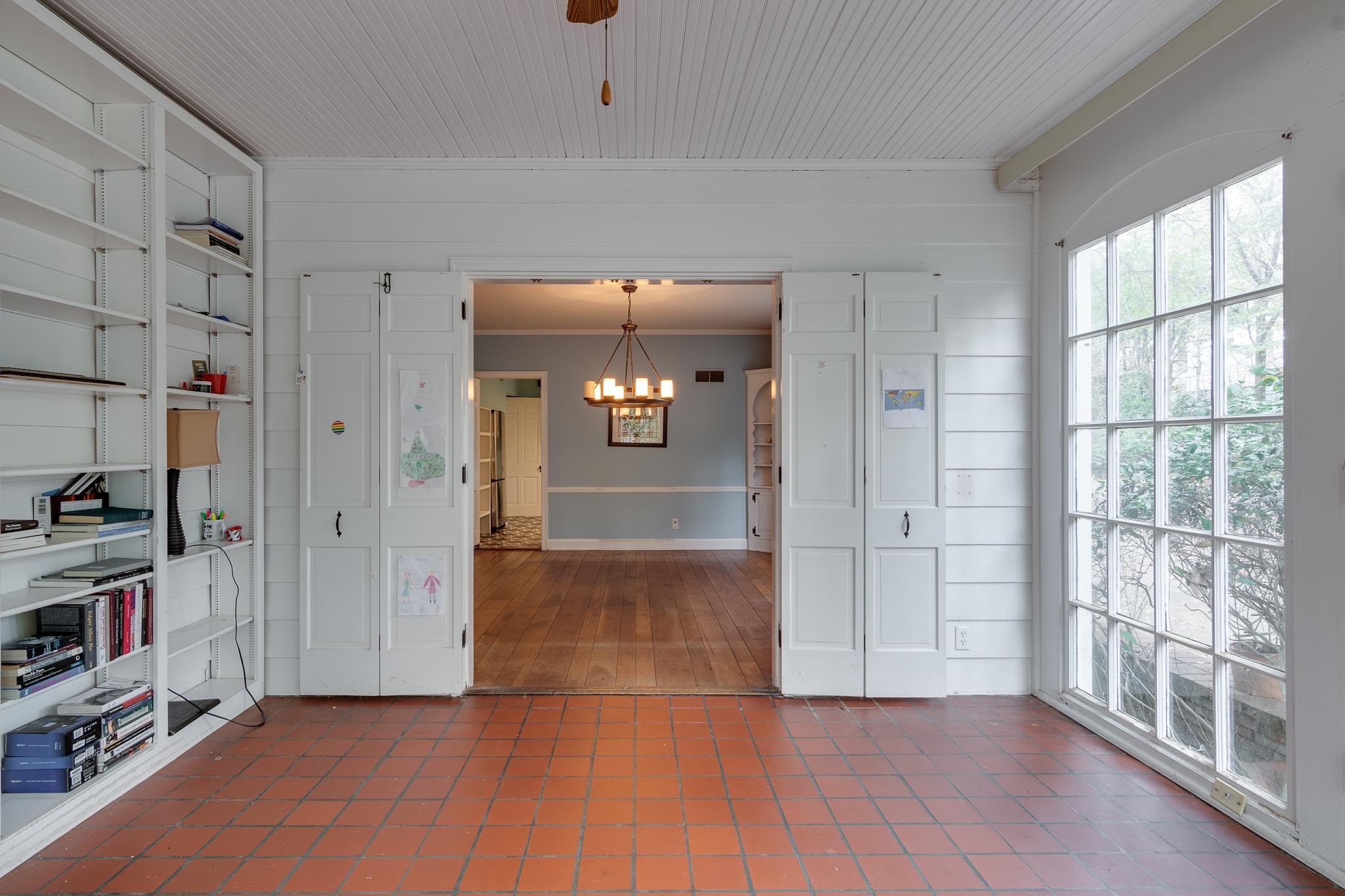 676 CENTER DR