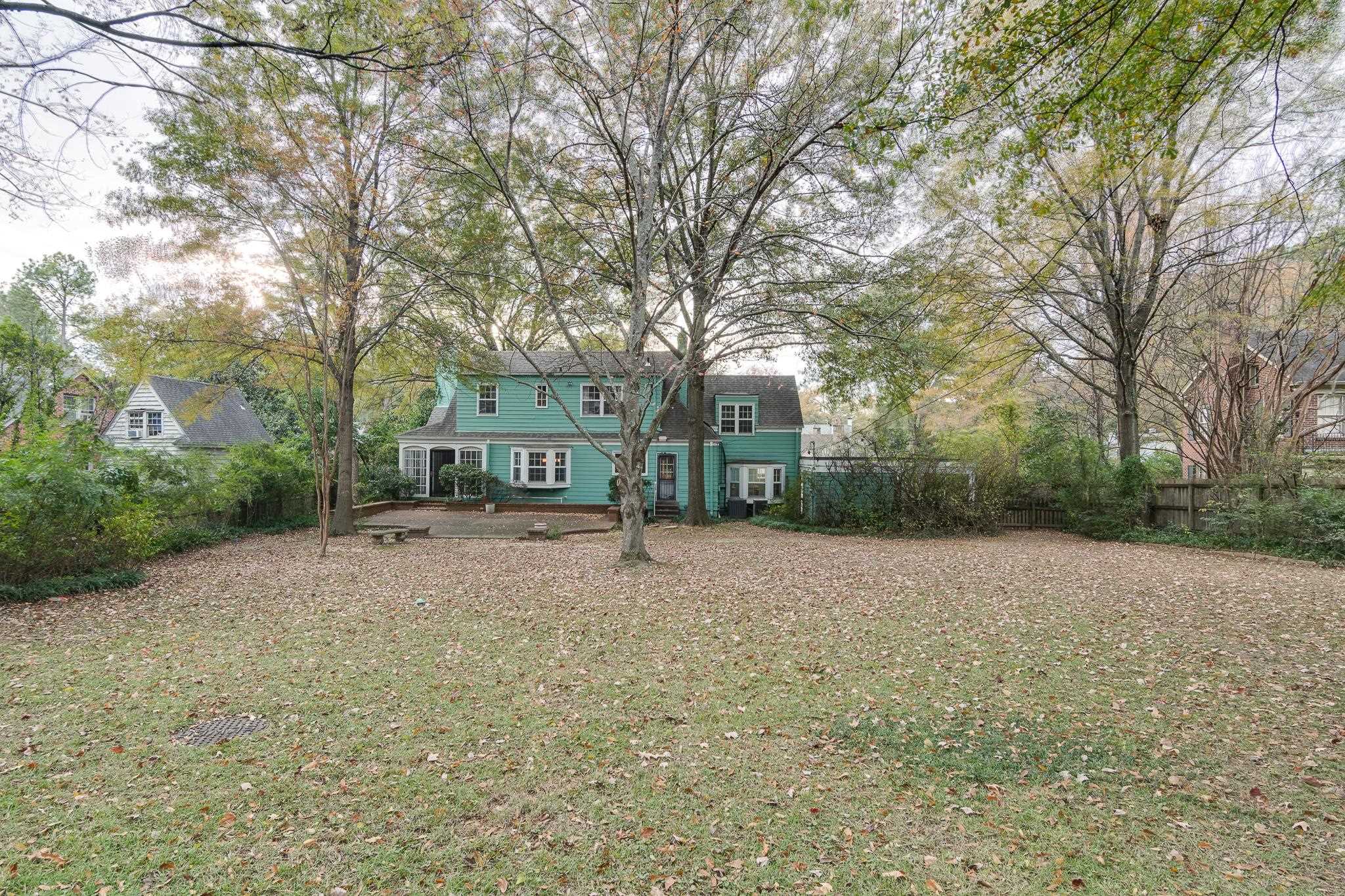 676 CENTER DR
