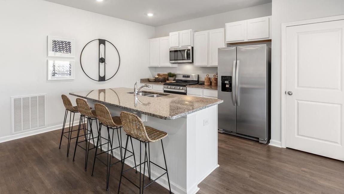 405 WINDEMERE LOOP