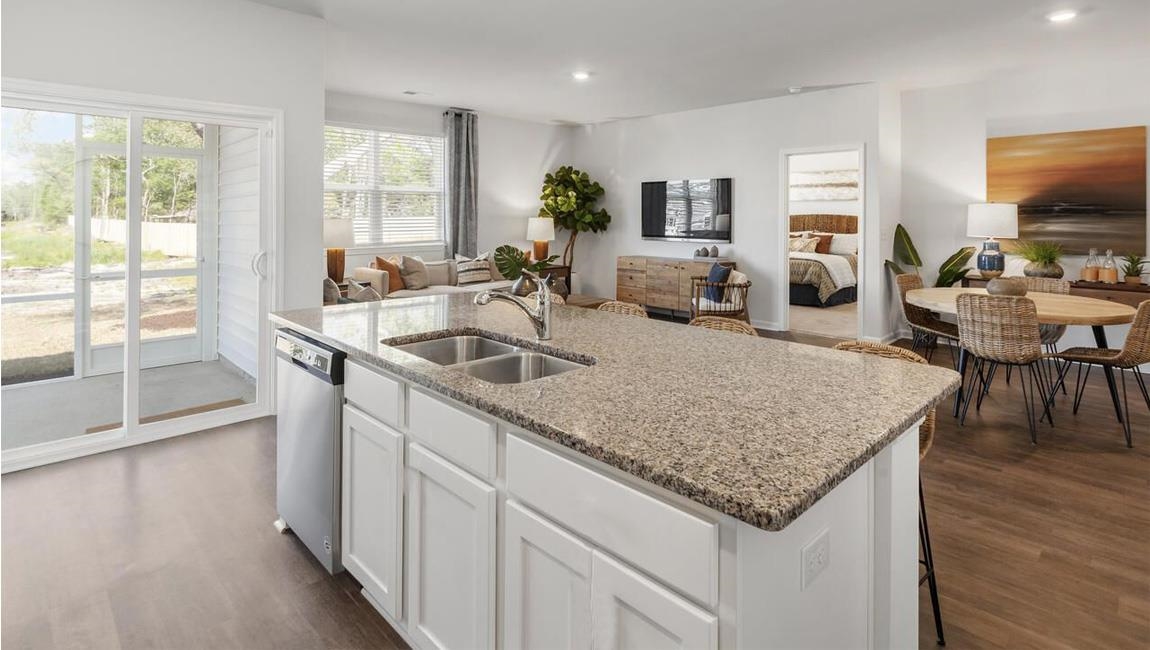 405 WINDEMERE LOOP