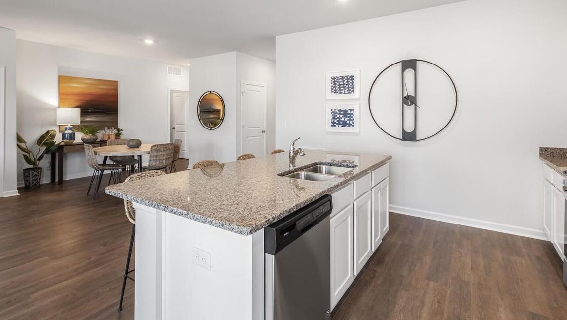 405 WINDEMERE LOOP