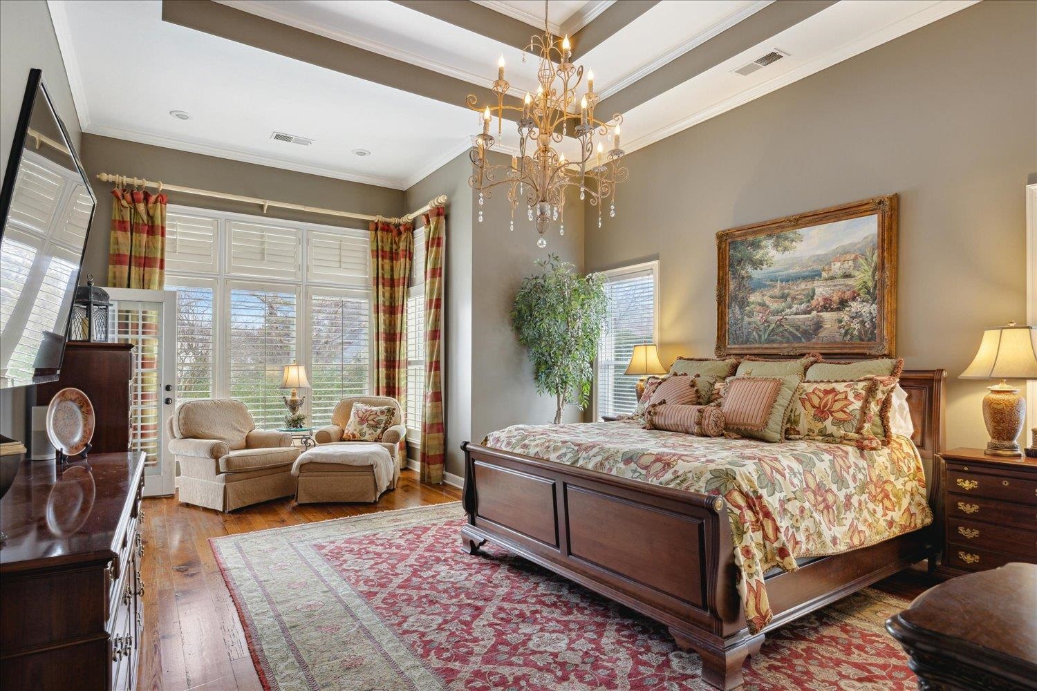 8959 CLAIBORNE FARM DR