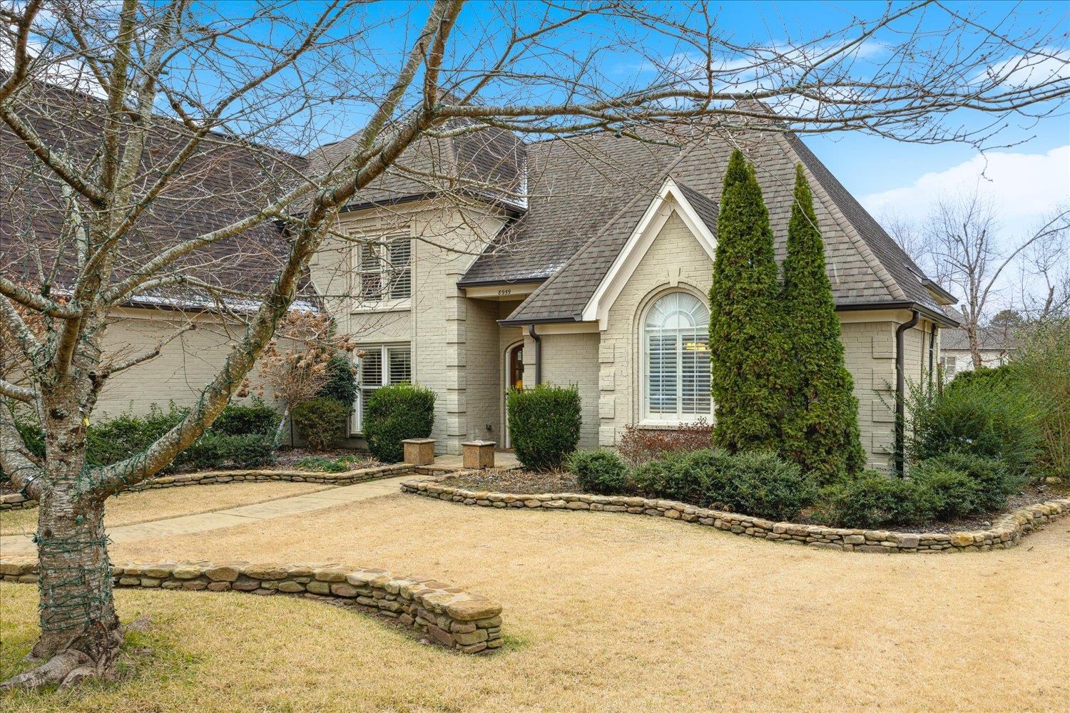 8959 CLAIBORNE FARM DR