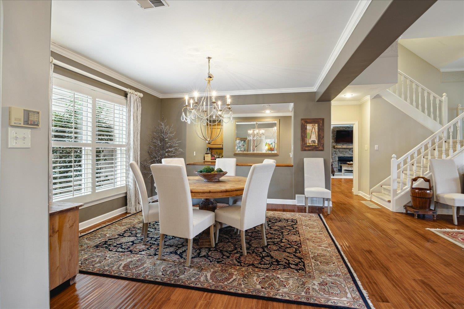 8959 CLAIBORNE FARM DR