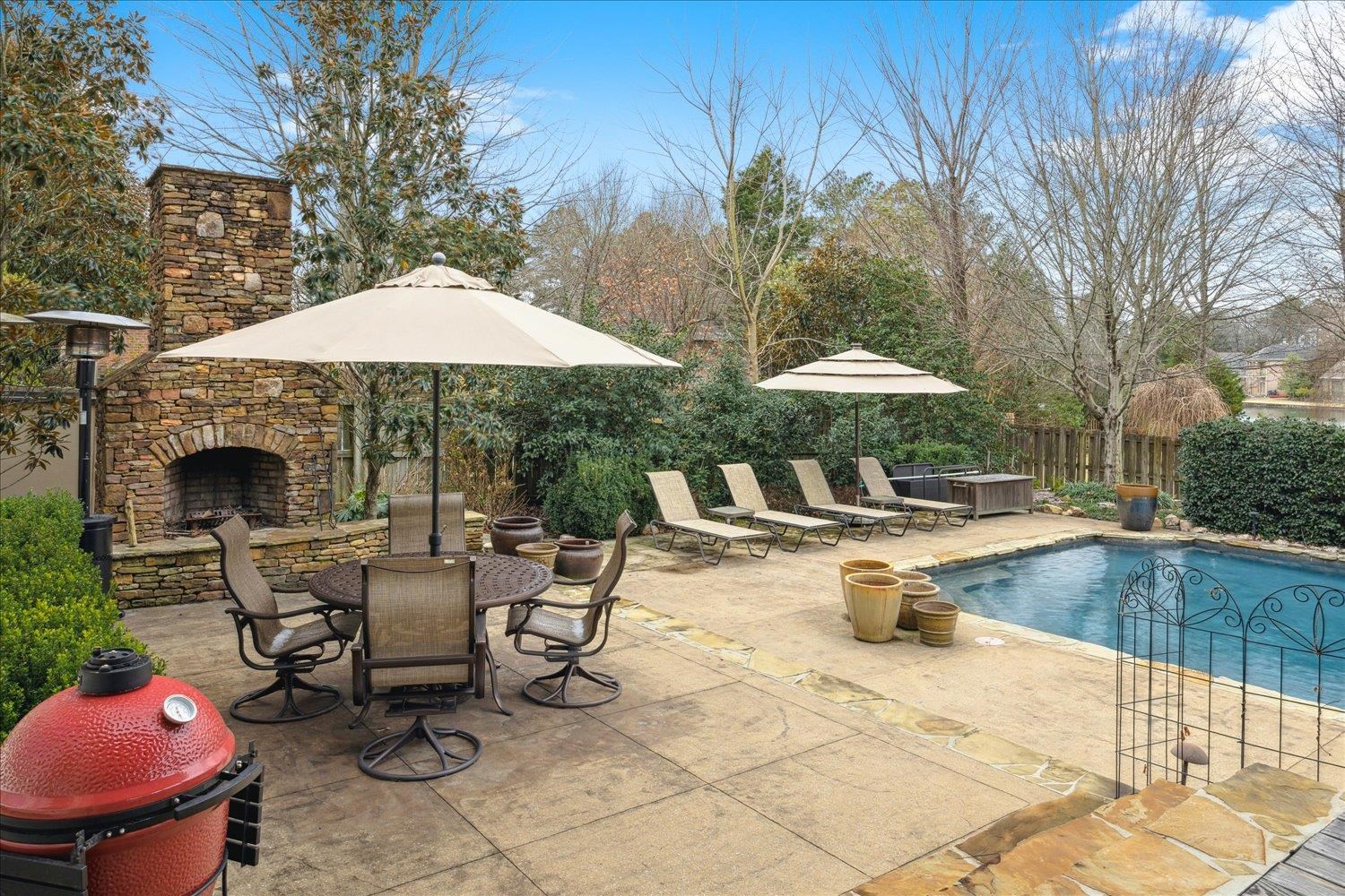 8959 CLAIBORNE FARM DR