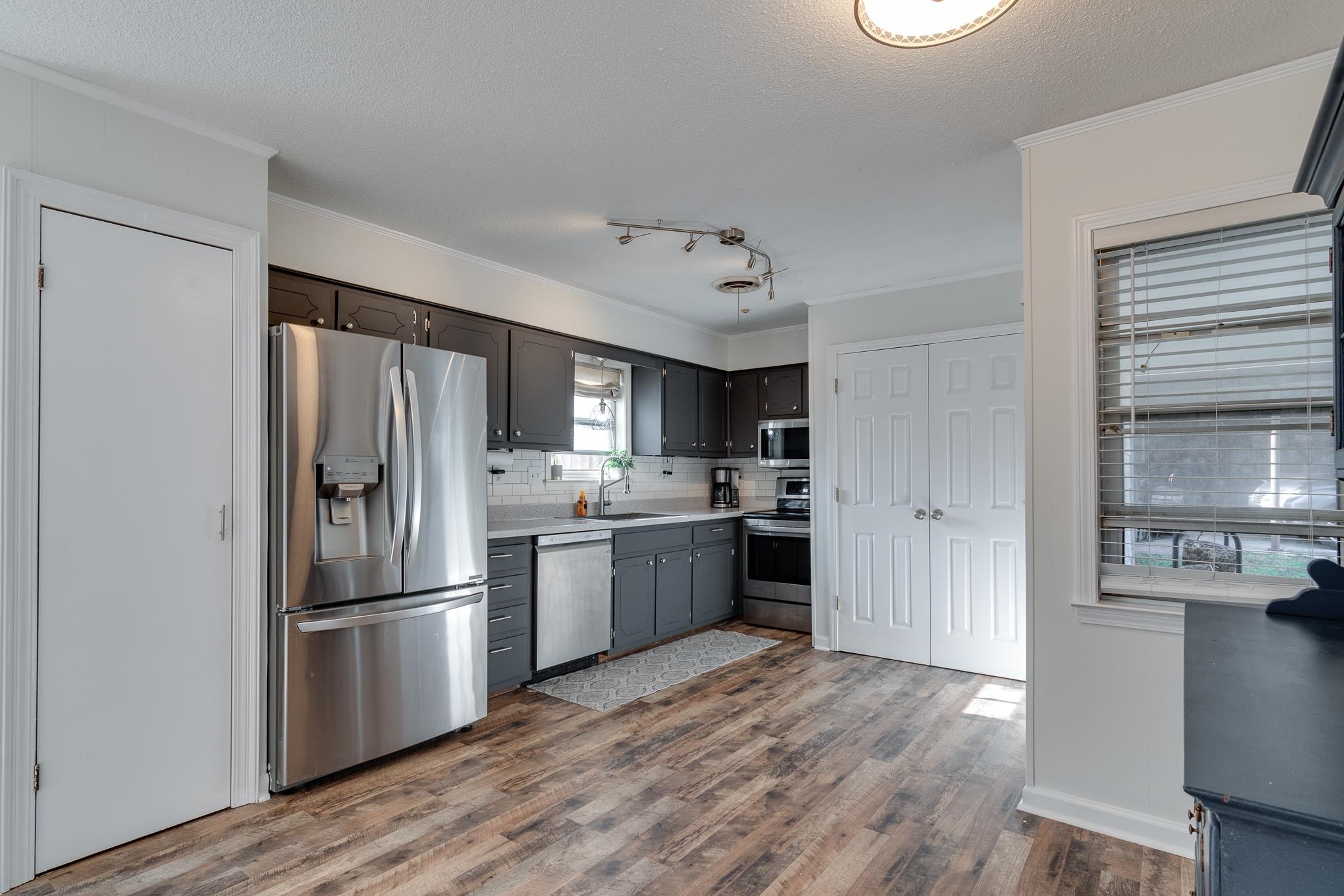 6289 BRIGHTWOOD DR