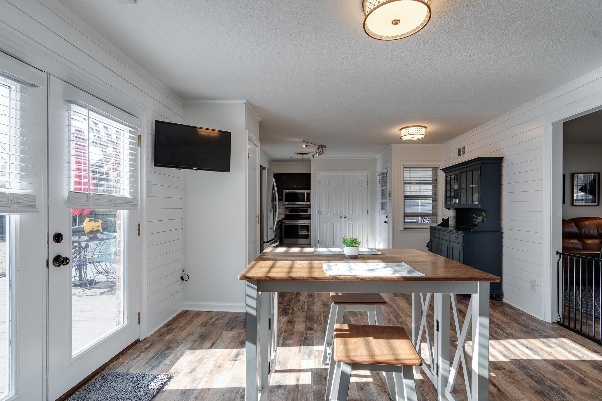 6289 BRIGHTWOOD DR