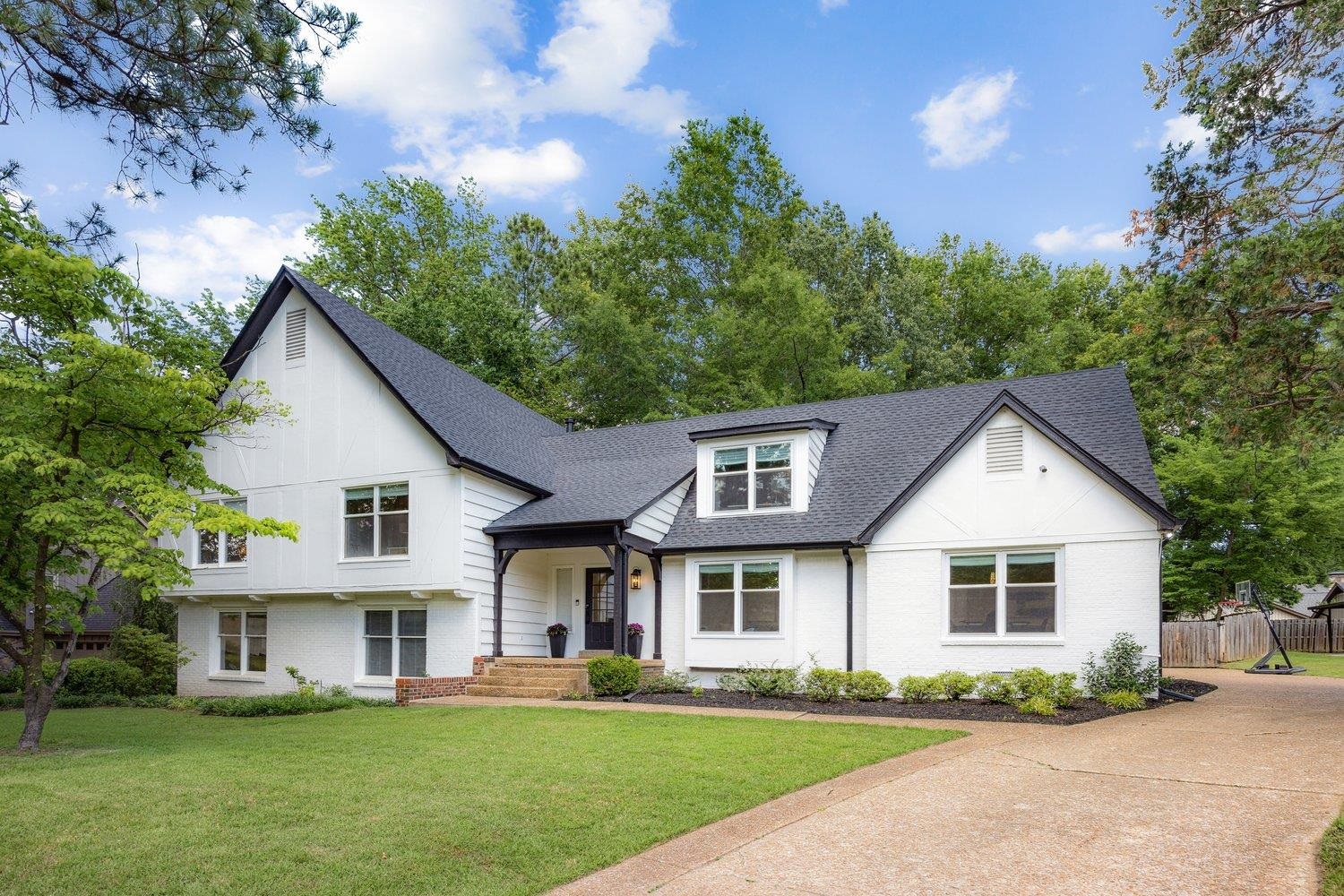 506 S YATES RD