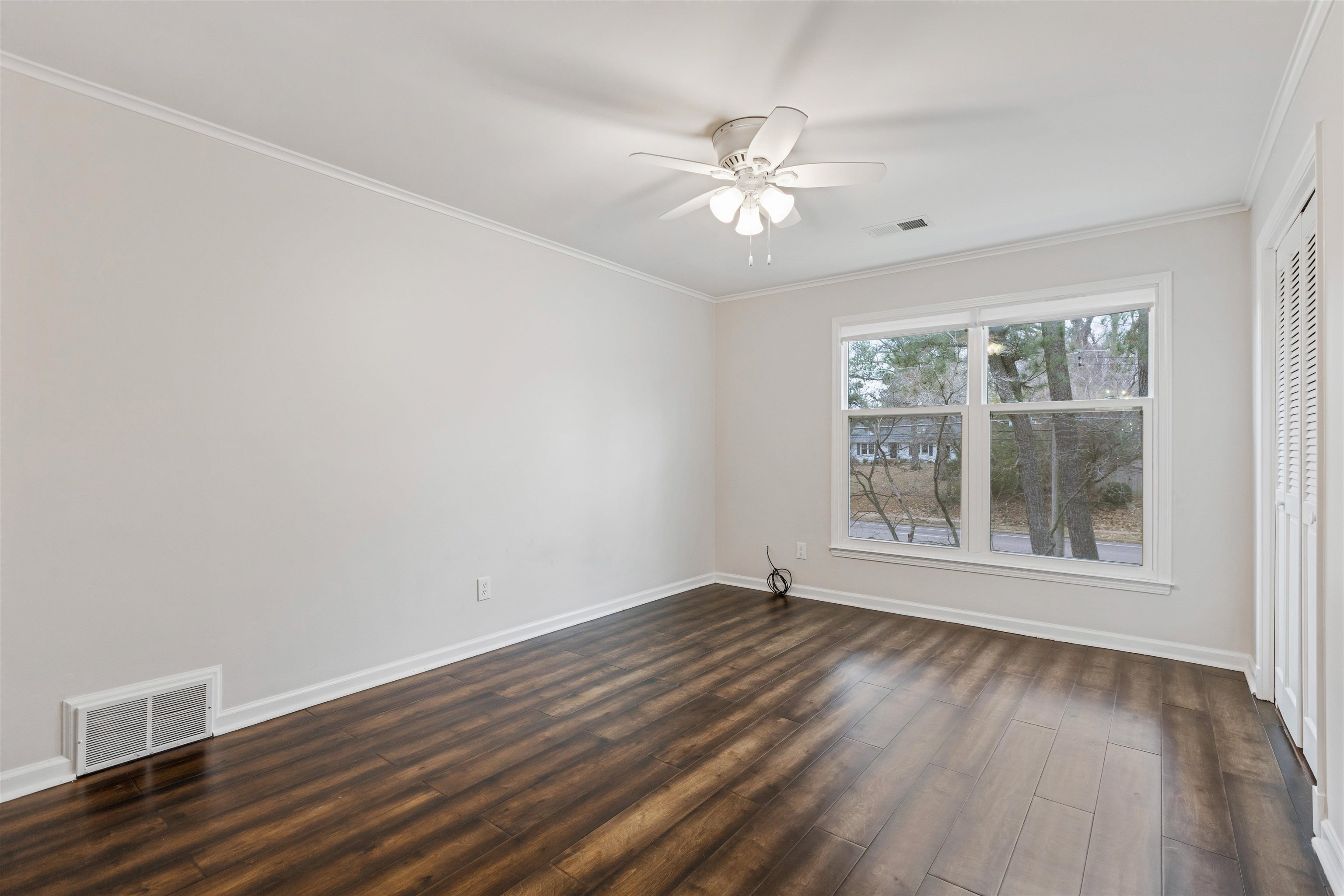506 S YATES RD