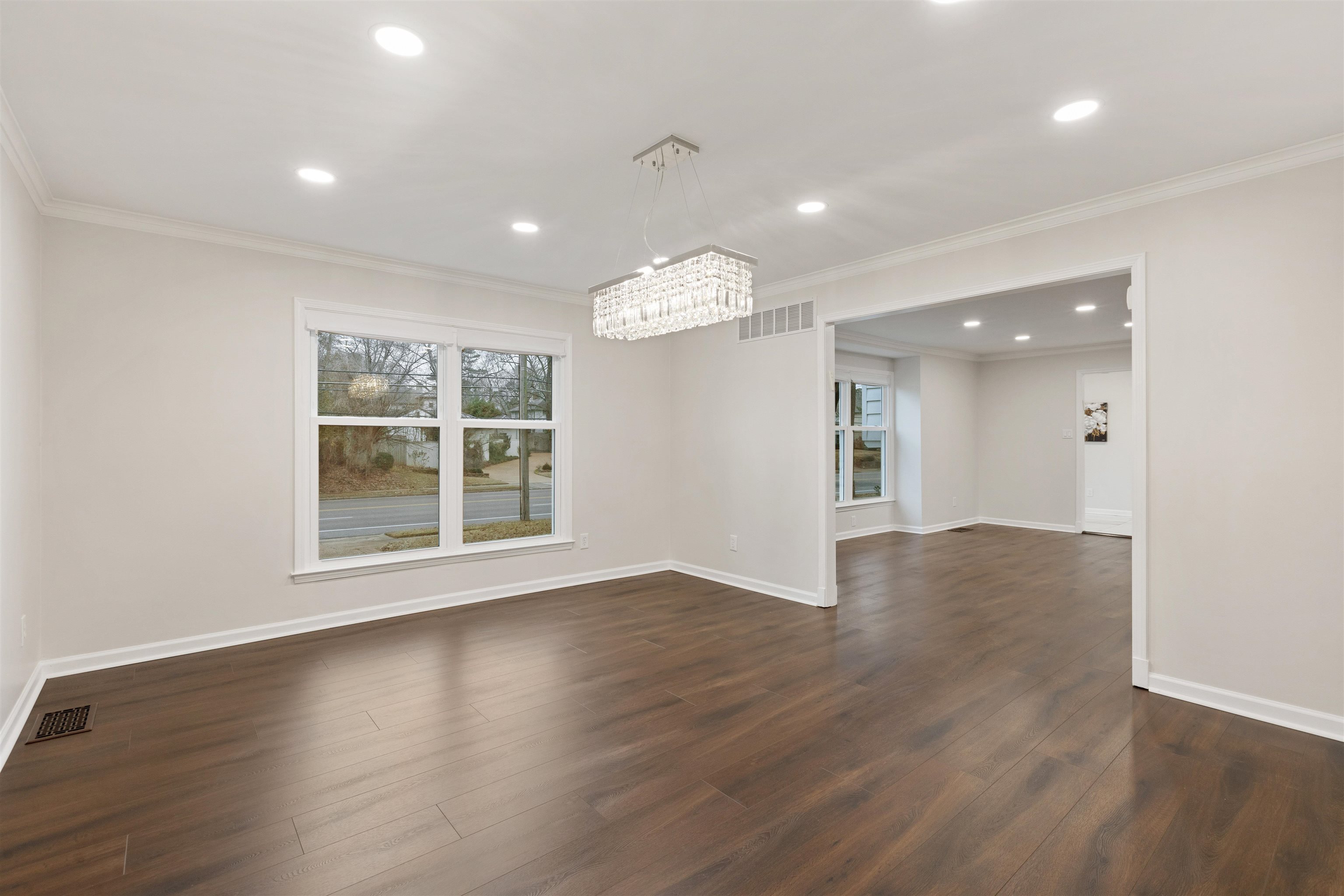 506 S YATES RD