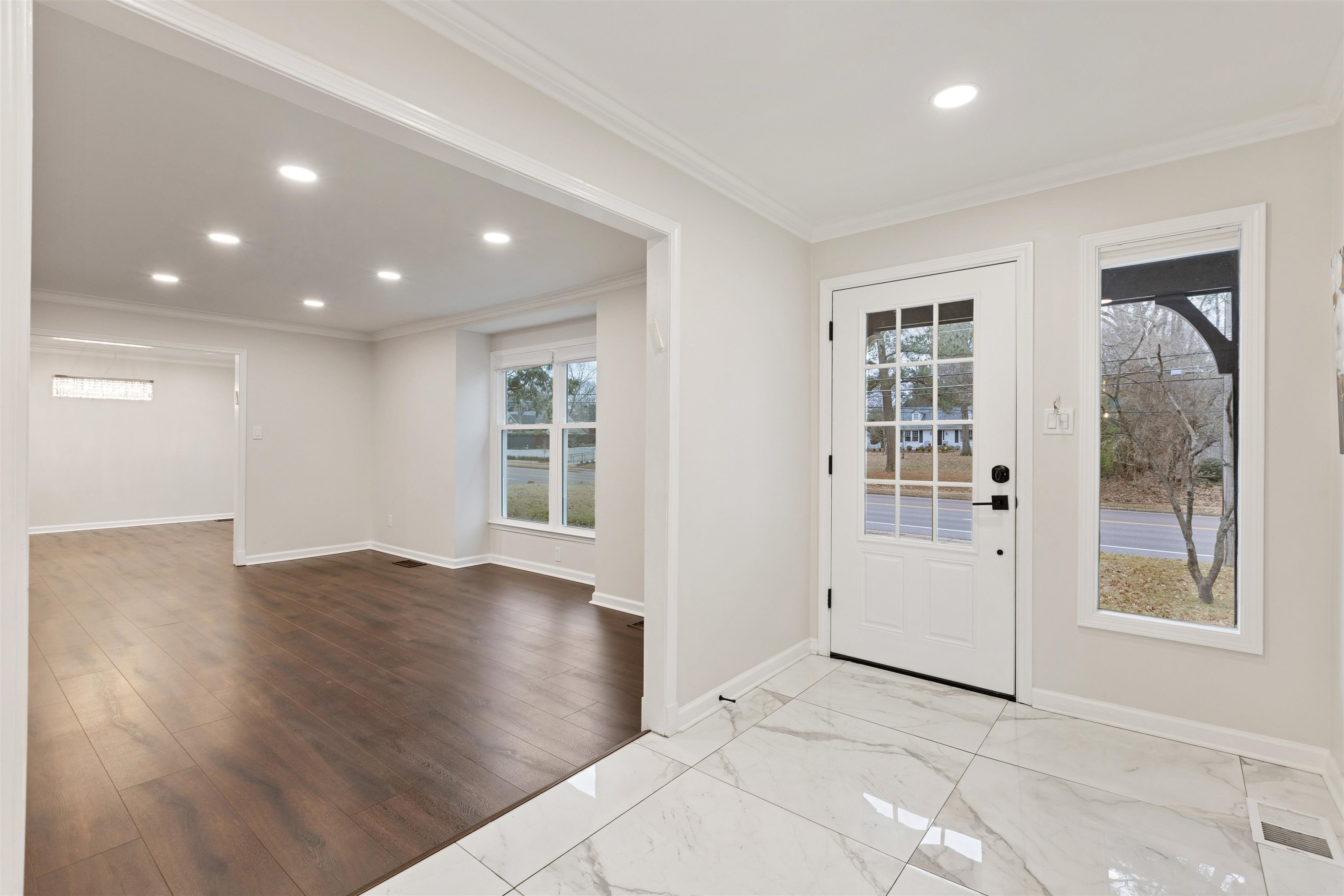 506 S YATES RD