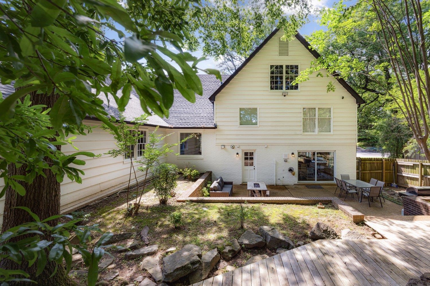 506 S YATES RD