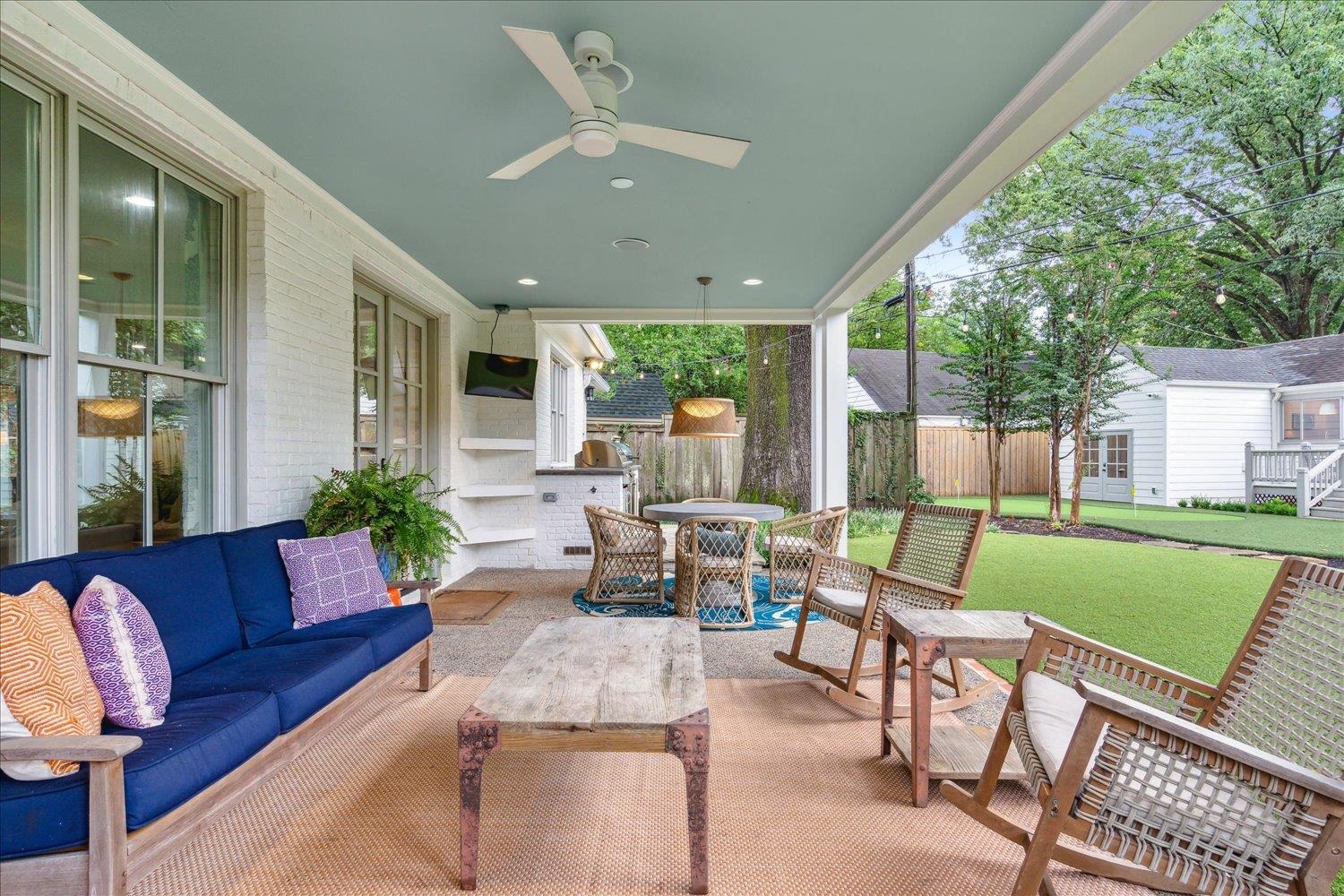 279 RIDGEFIELD RD