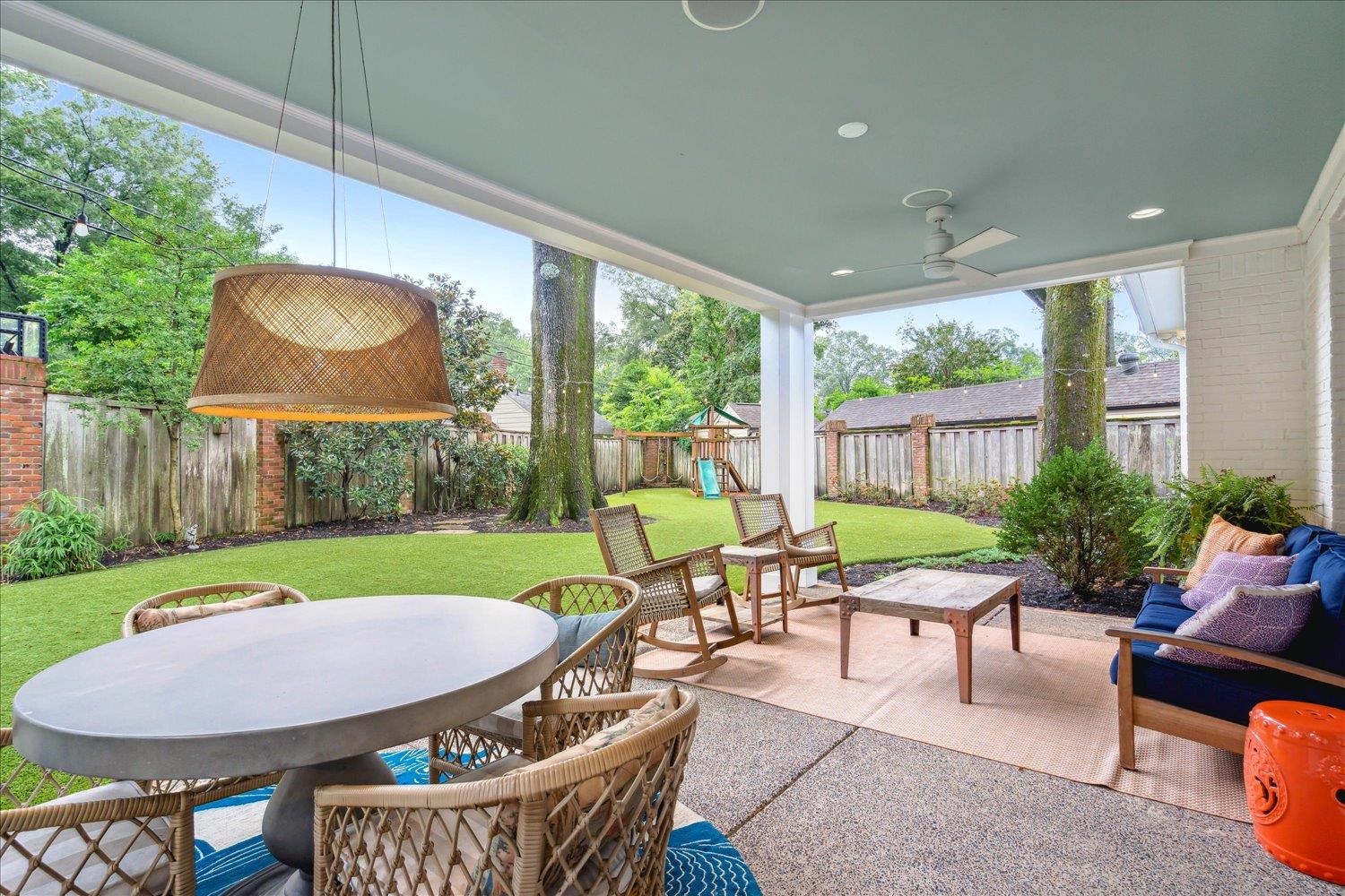 279 RIDGEFIELD RD