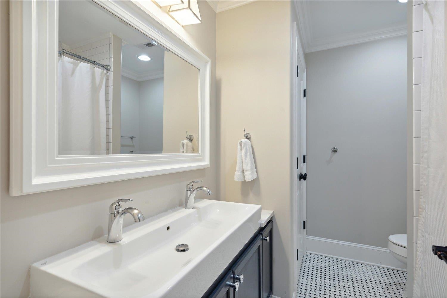 279 RIDGEFIELD RD