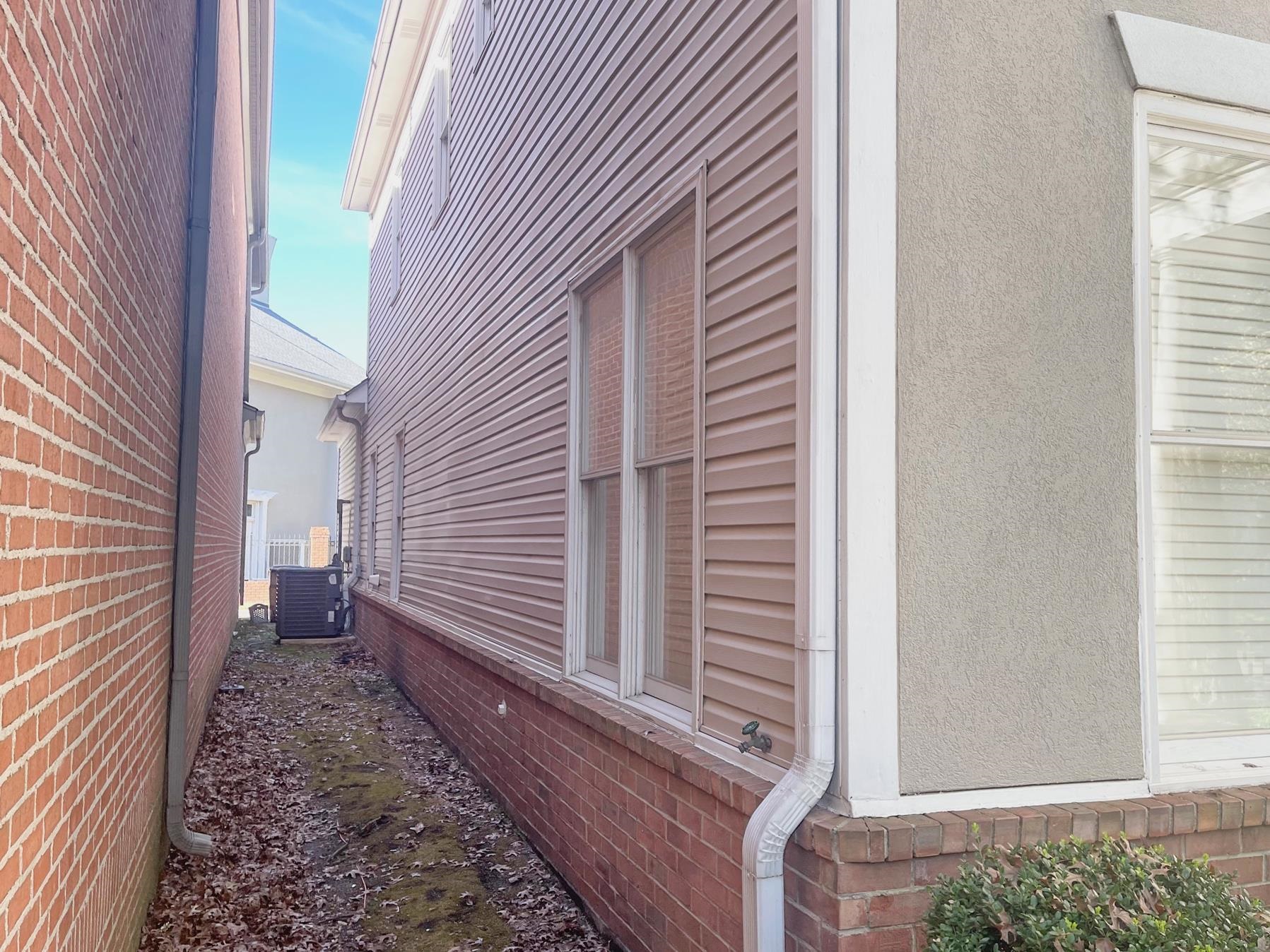 529 MONTEIGNE BLVD
