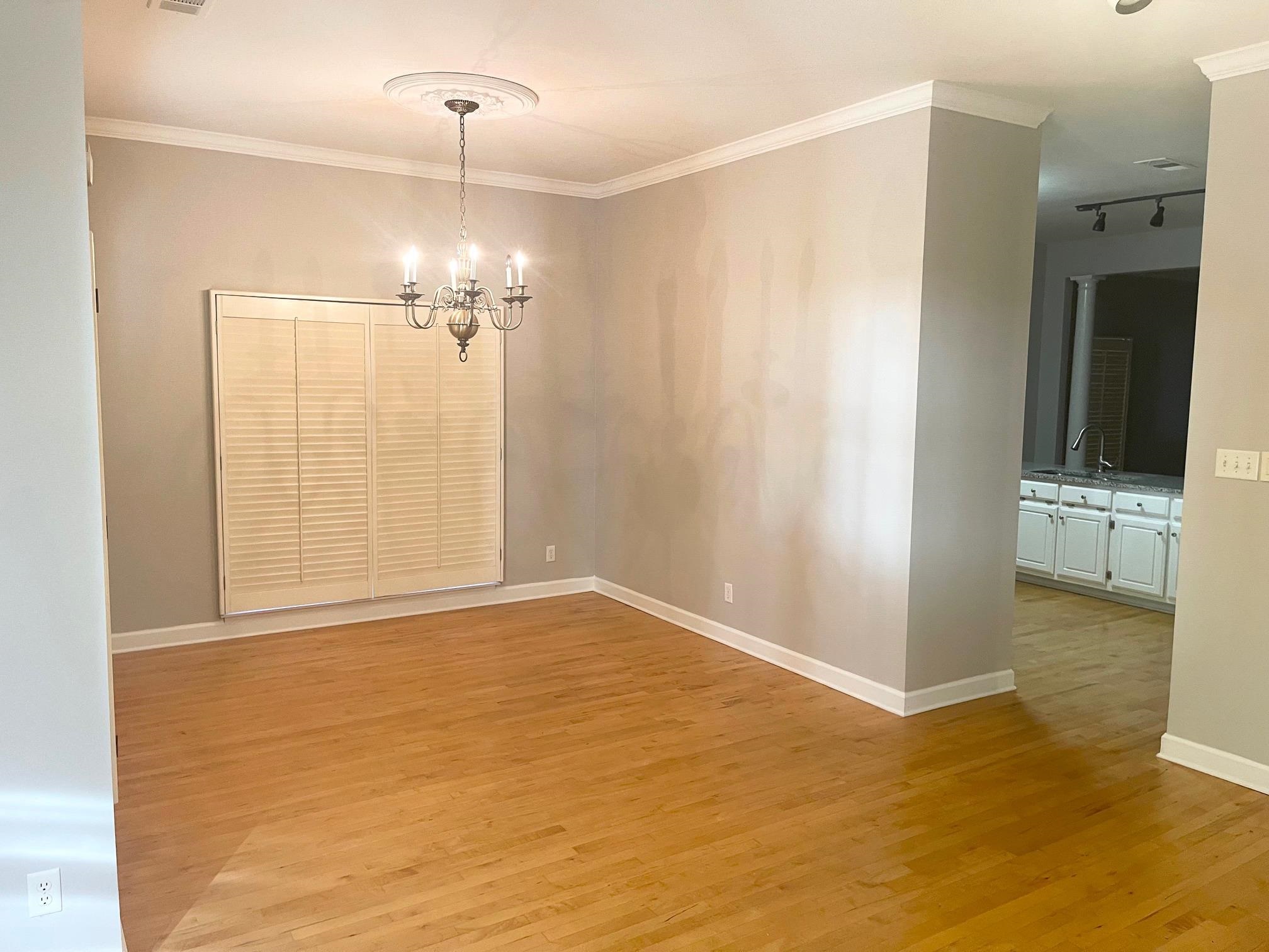 529 MONTEIGNE BLVD