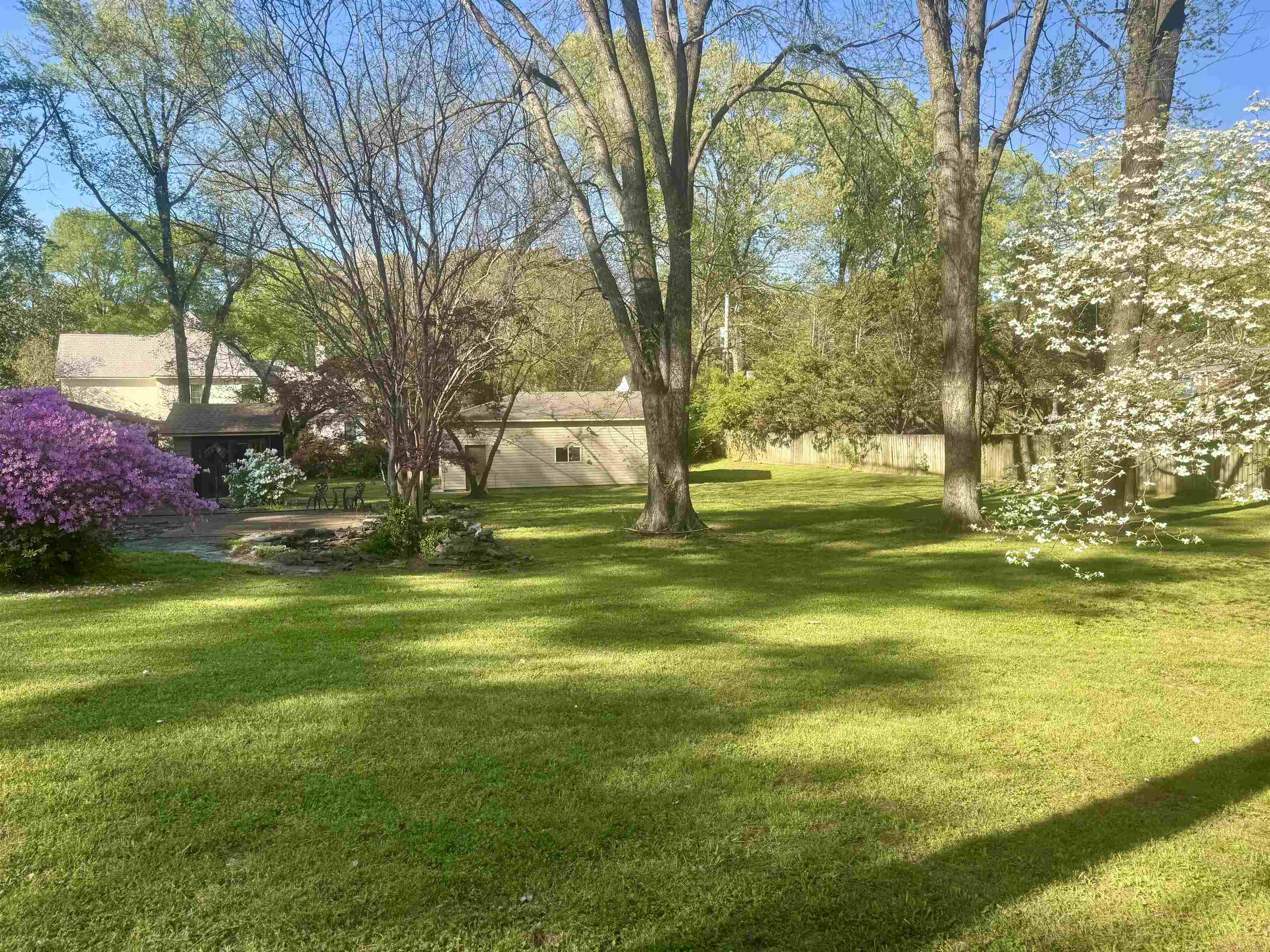 598 VALLEYBROOK DR