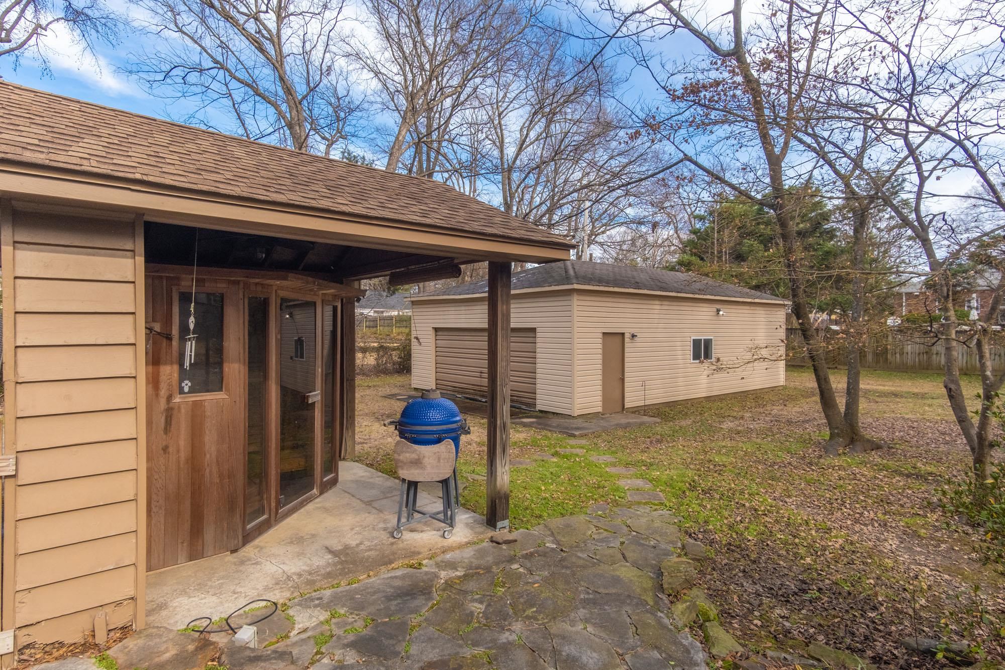598 VALLEYBROOK DR