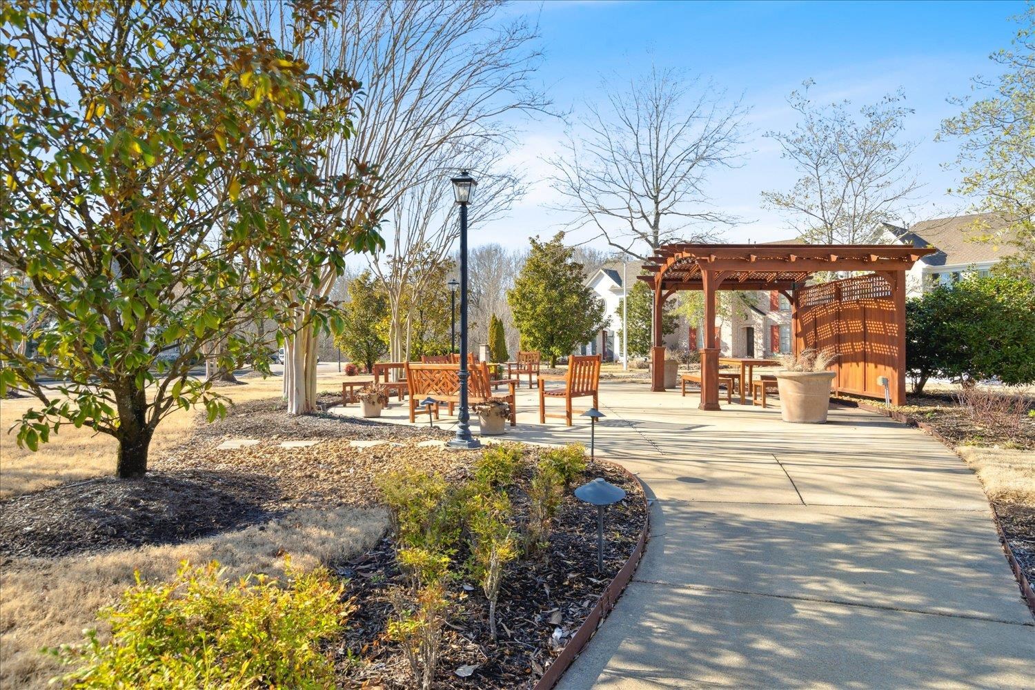 8989 ACORN LANDING DR