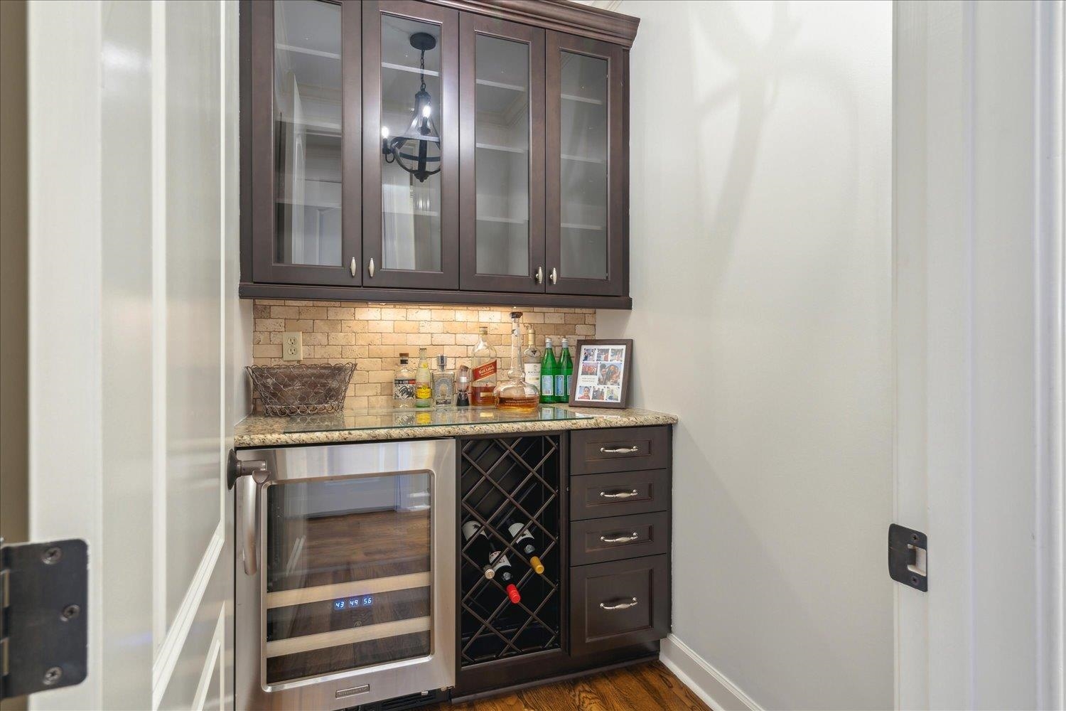 8989 ACORN LANDING DR