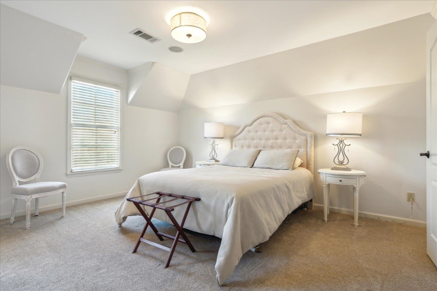 8989 ACORN LANDING DR