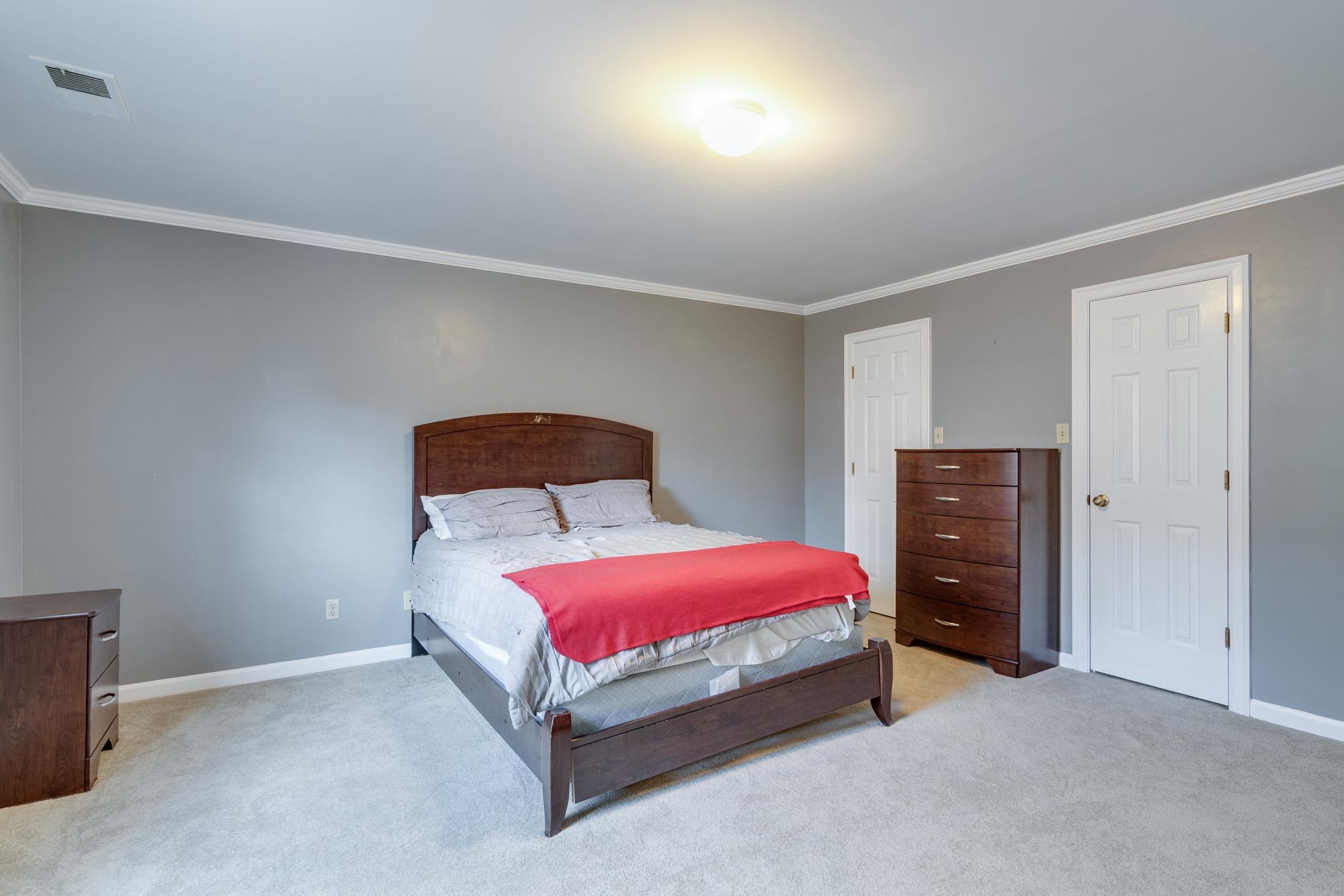 442 WELLINGTON CV