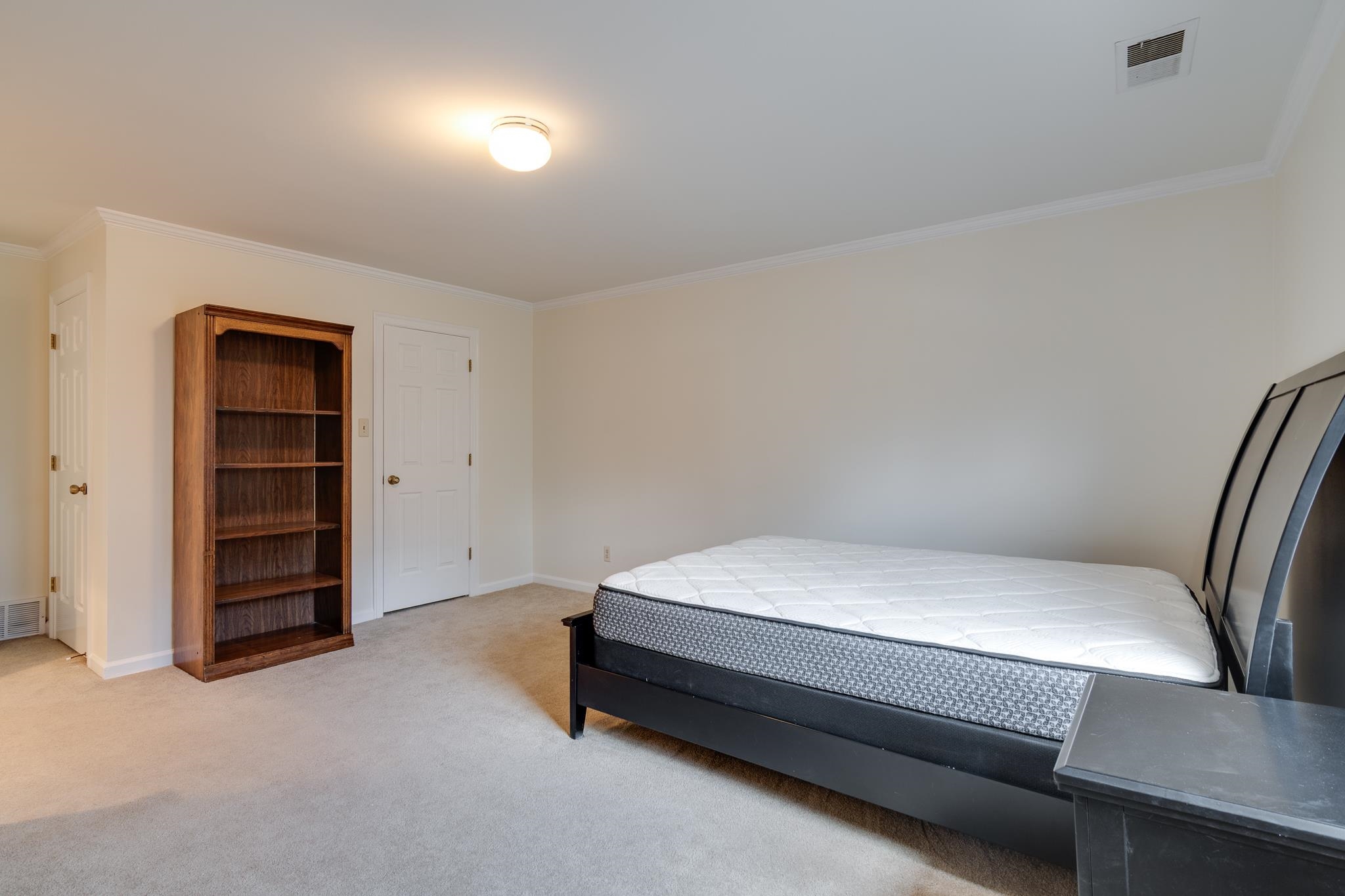 442 WELLINGTON CV
